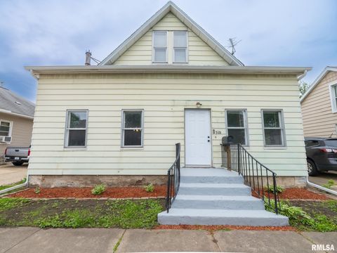 Homes For Sale - 310 Catherine Street<br/> Tazewell County, Pekin, IL 61554