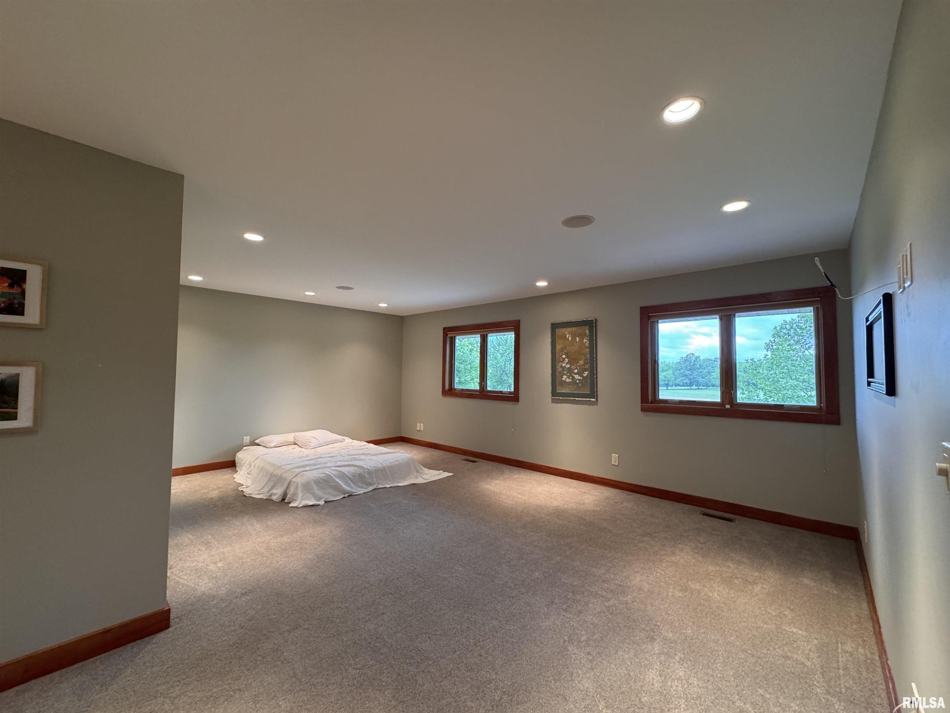 6 Marty Lane, Macomb, Illinois image 25