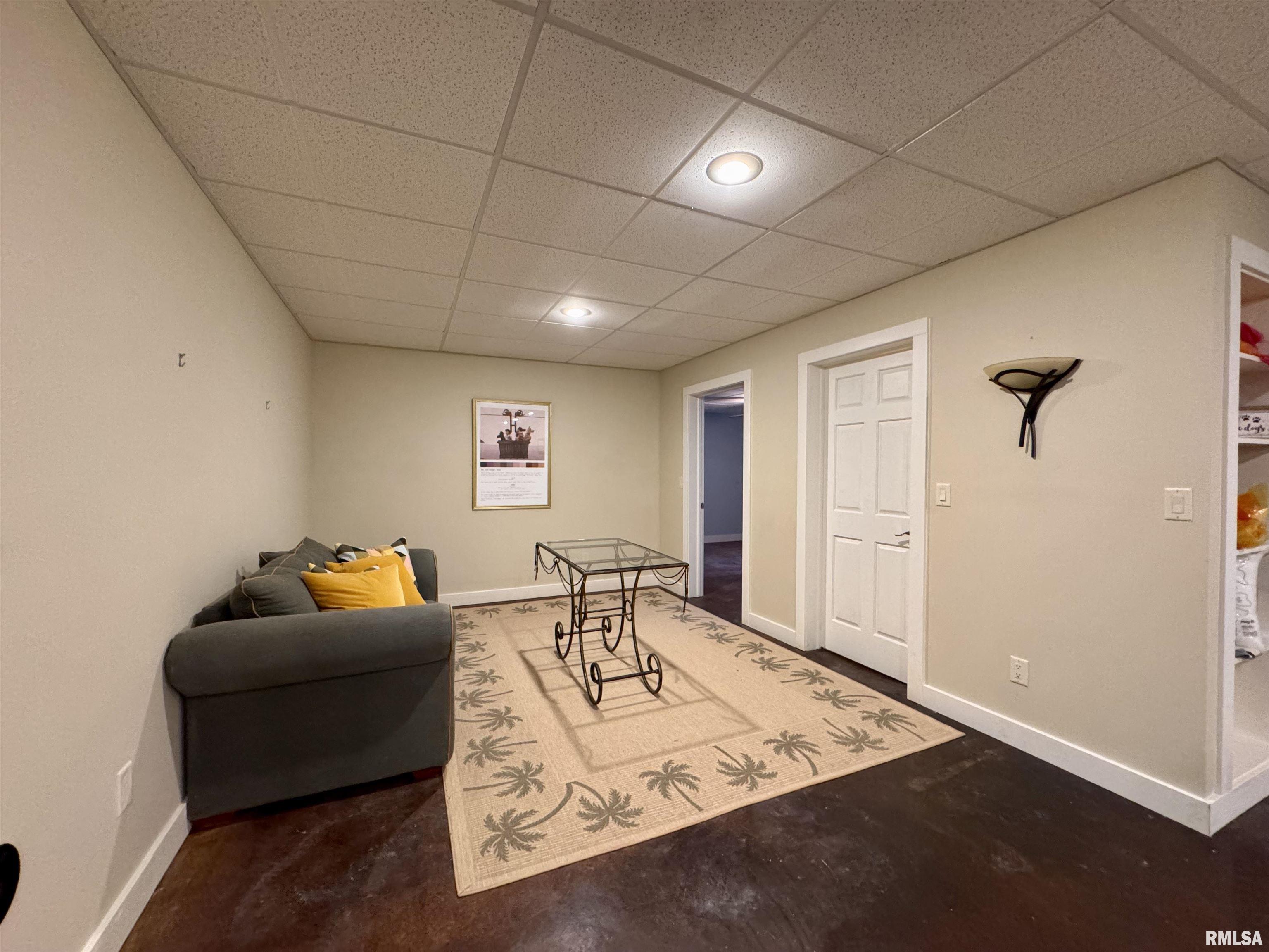 6 Marty Lane, Macomb, Illinois image 29