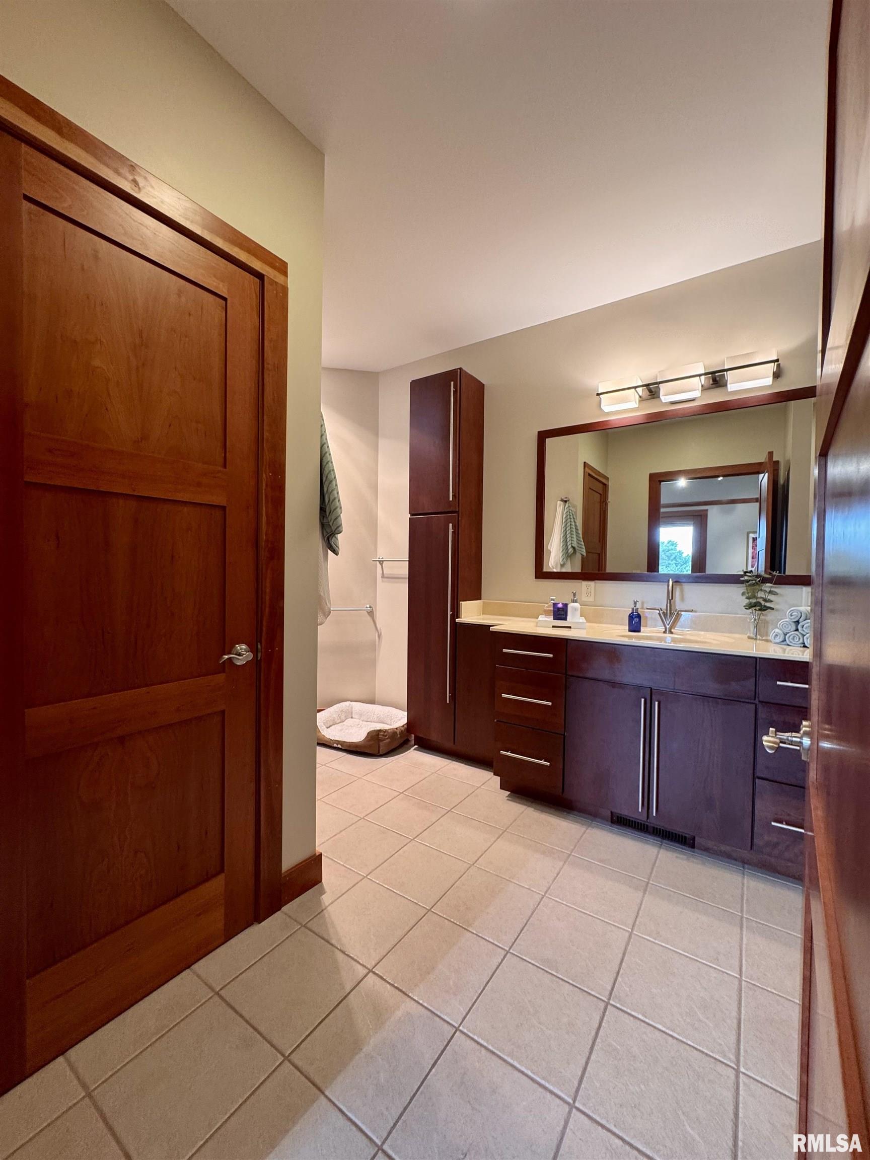 6 Marty Lane, Macomb, Illinois image 22