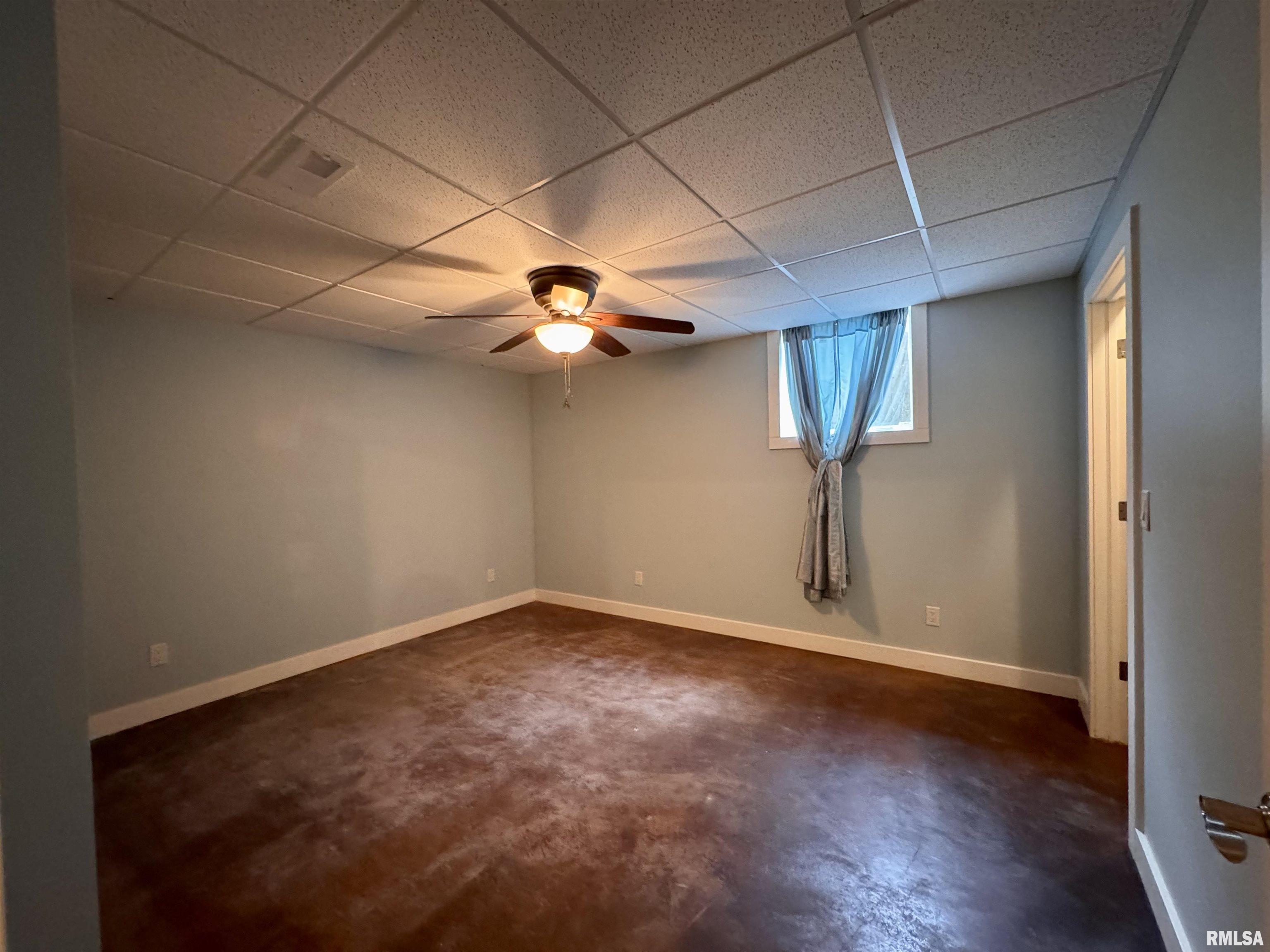 6 Marty Lane, Macomb, Illinois image 30