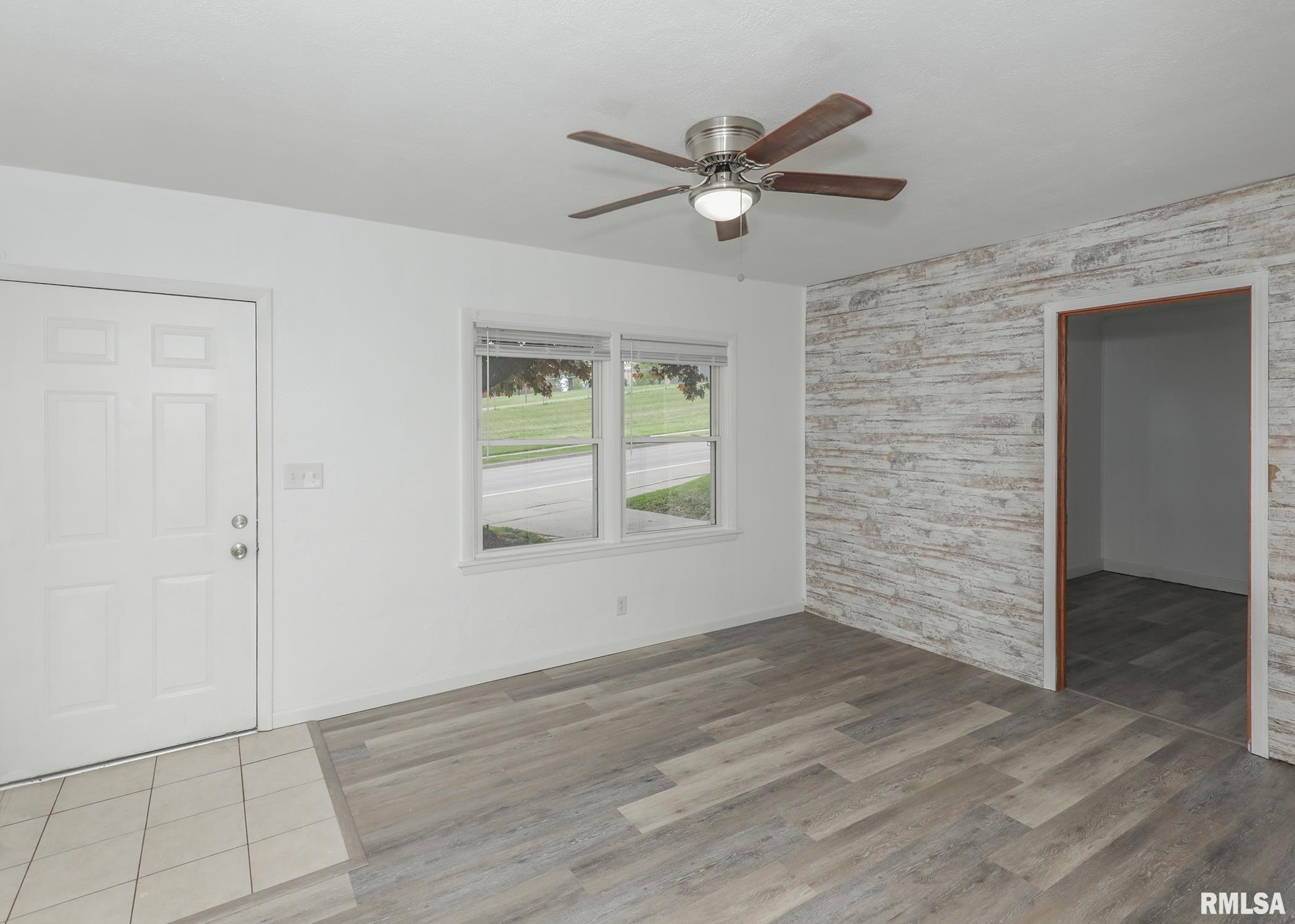 609 23rd Street, Bettendorf, Iowa image 7