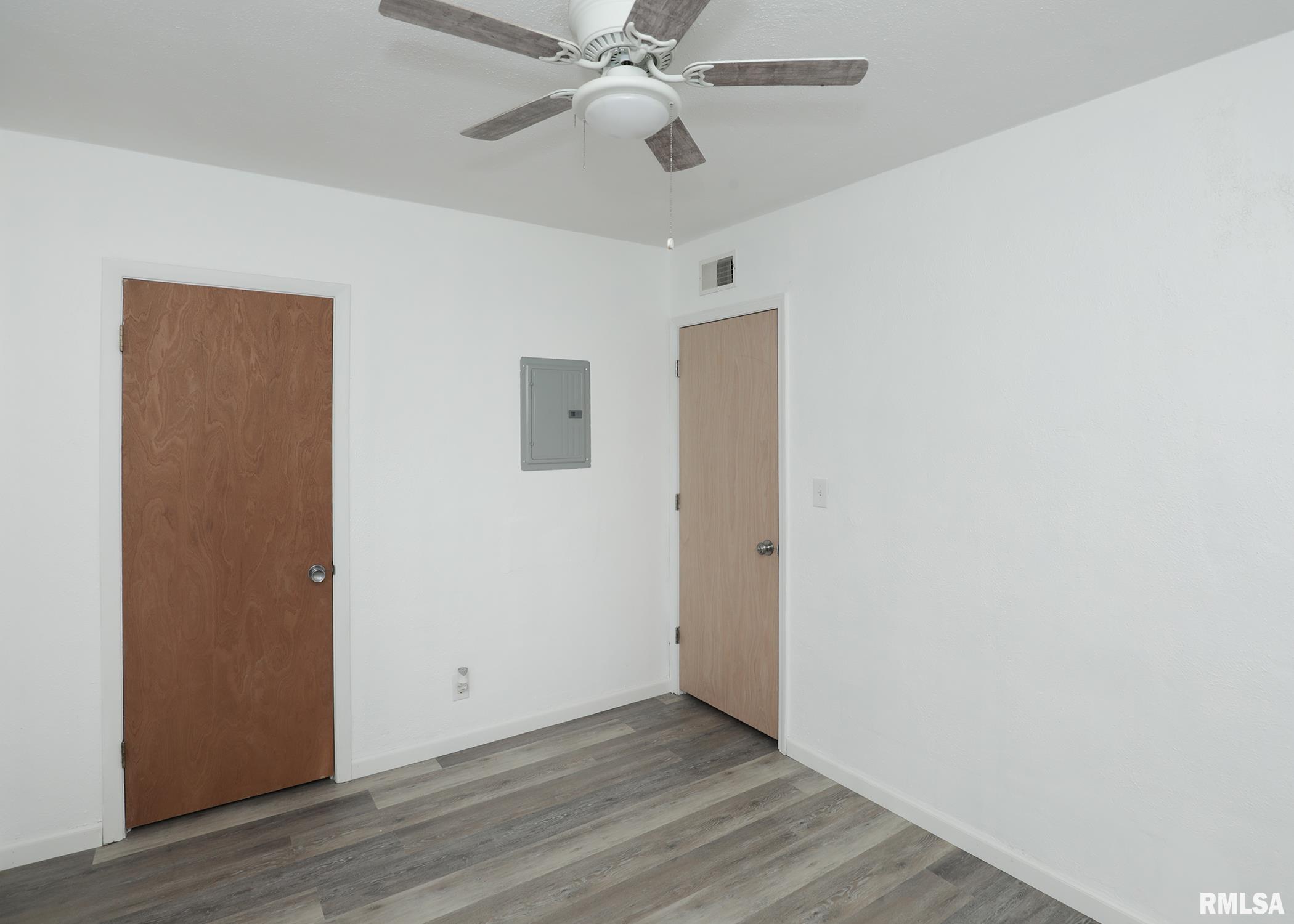 609 23rd Street, Bettendorf, Iowa image 3