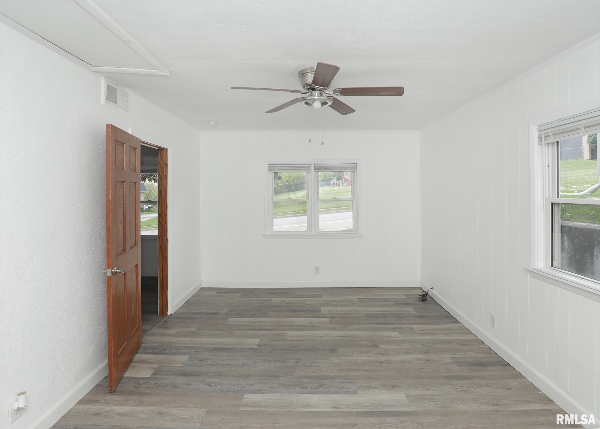 609 23rd Street, Bettendorf, Iowa image 10