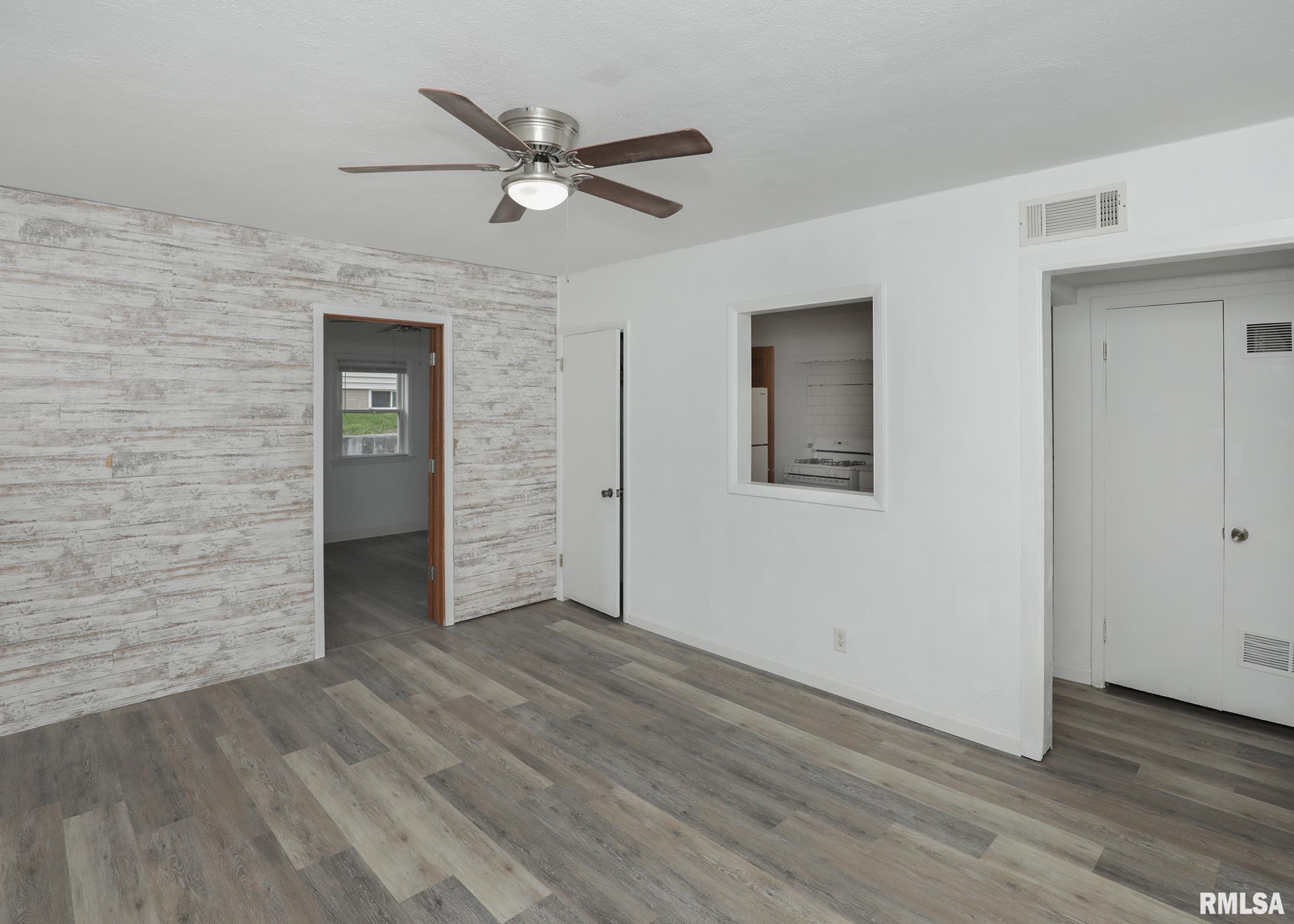 609 23rd Street, Bettendorf, Iowa image 8