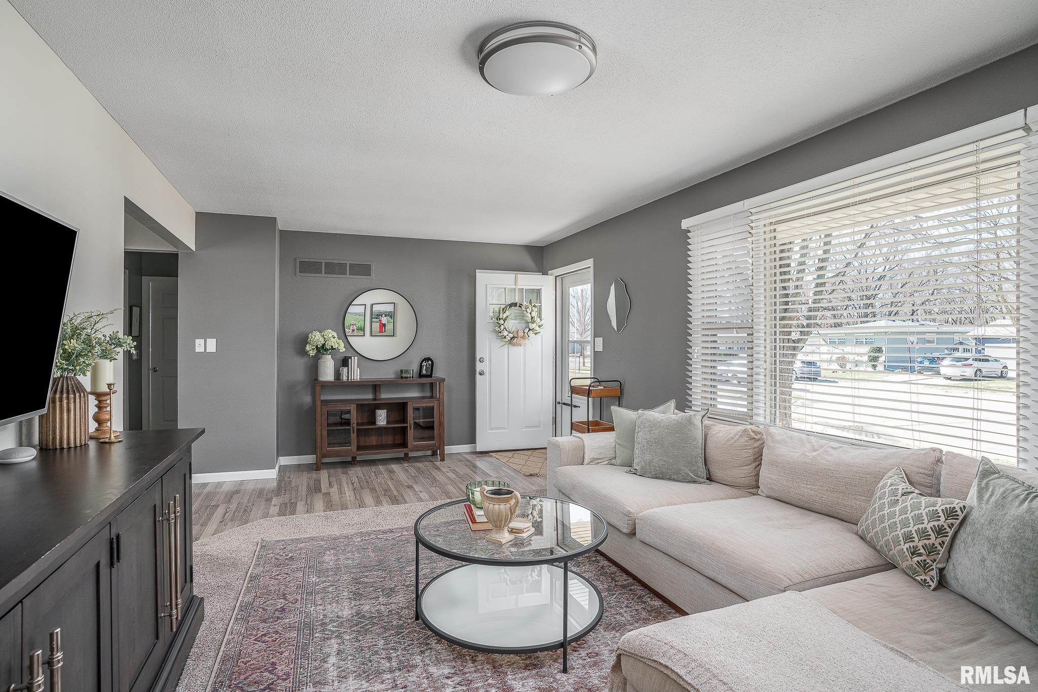 4137 N Linwood Avenue, Davenport, Iowa image 3