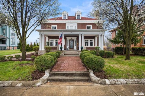 Homes For Sale - 423 W High Street<br/> Peoria County, Peoria, IL 61606