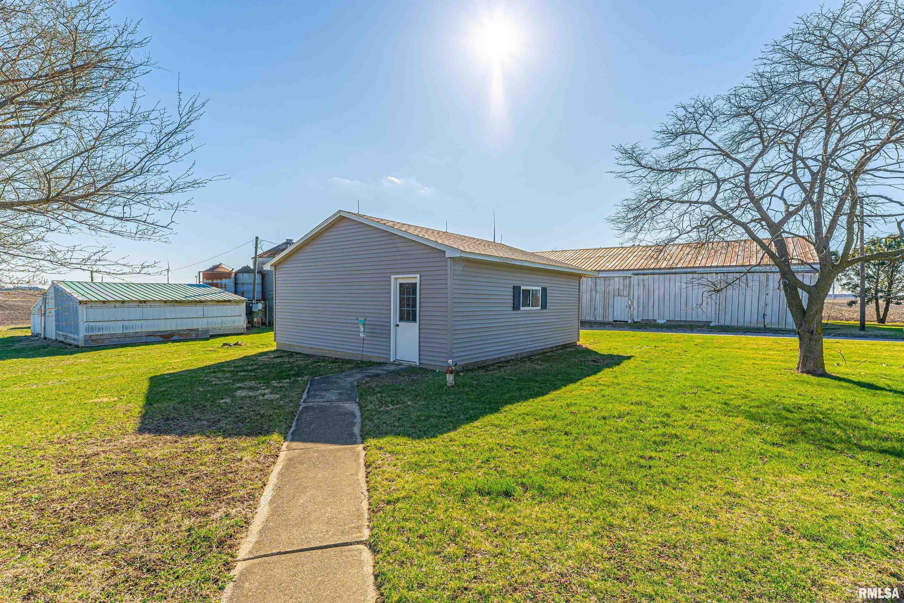 1051 950th Street, Elkhart, Illinois image 25