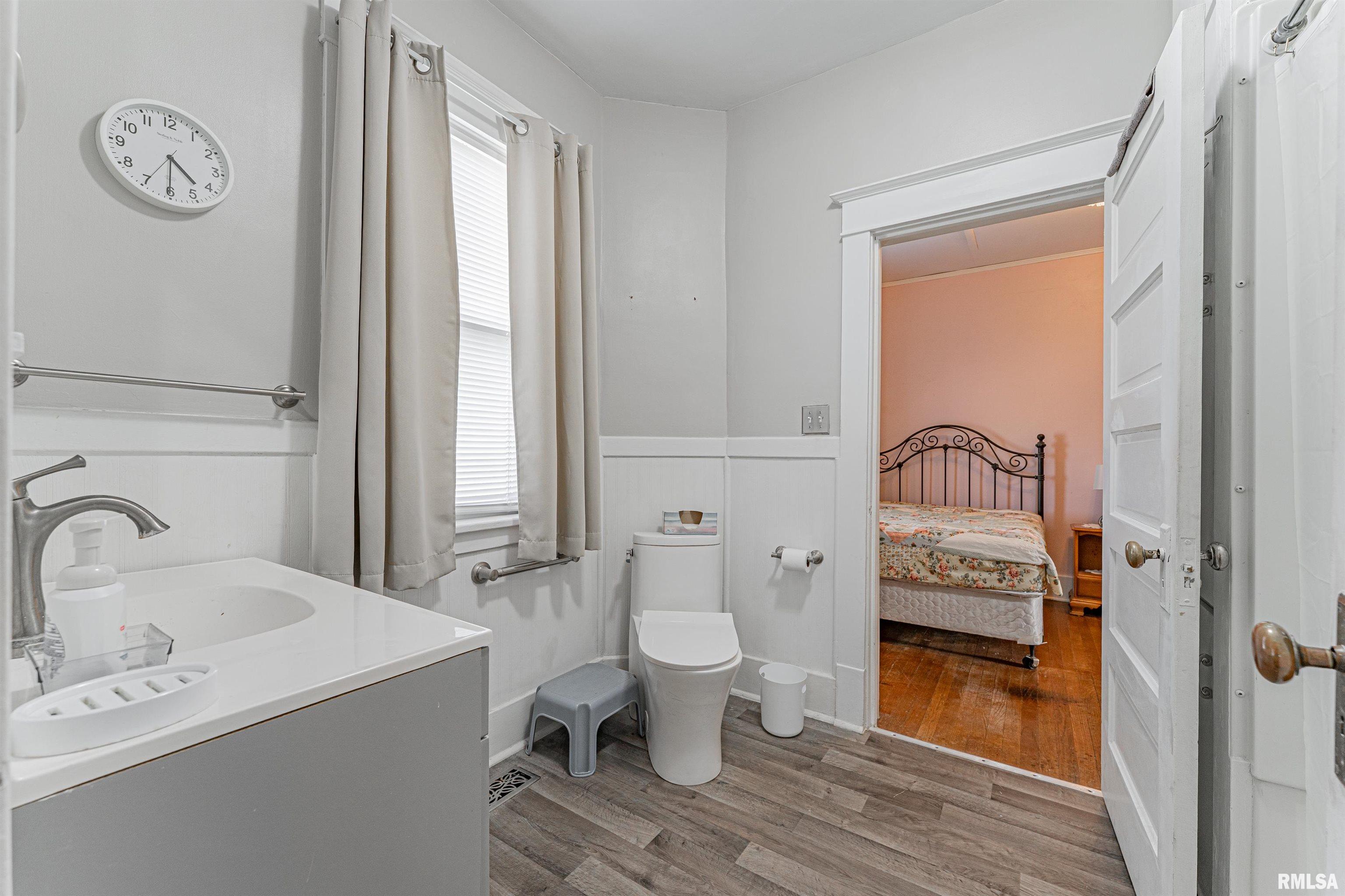 1051 950th Street, Elkhart, Illinois image 17