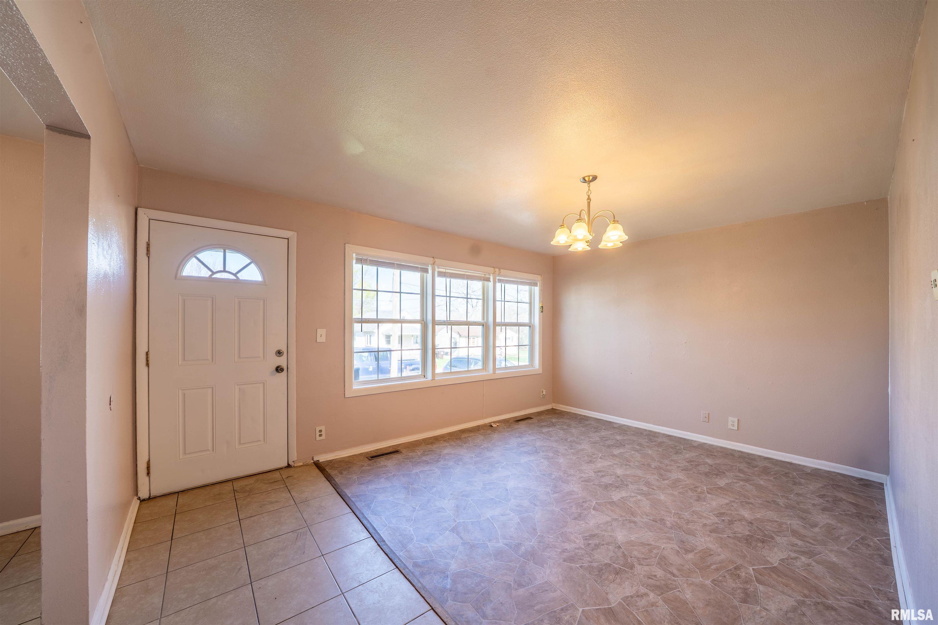 104 Fairview Court, Creve Coeur, Illinois image 7