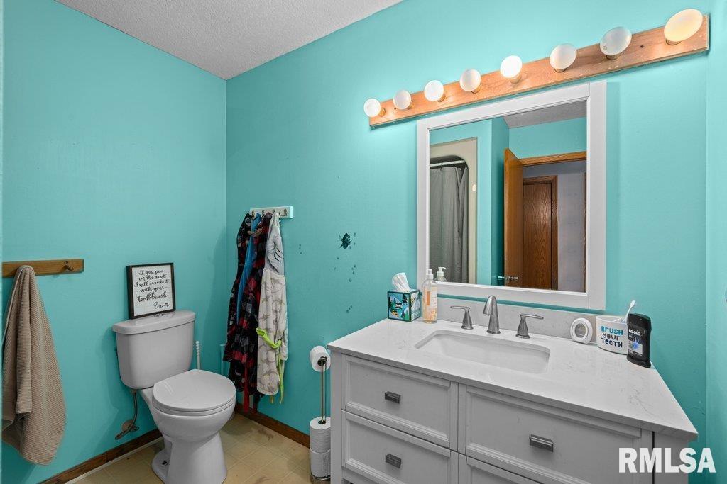 32 Hickory Hills Hls, Geneseo, Illinois image 34