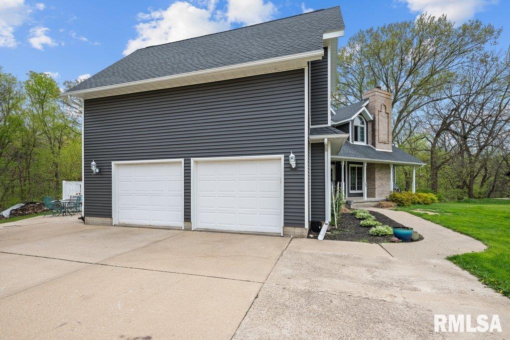 32 Hickory Hills Hls, Geneseo, Illinois image 4