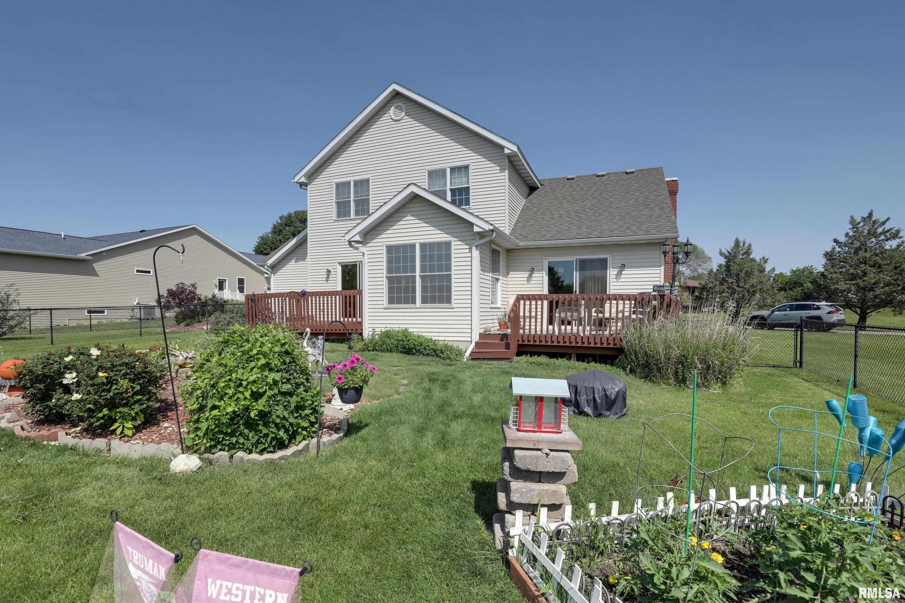 5714 Country Lake Drive North, Quincy, Illinois image 2
