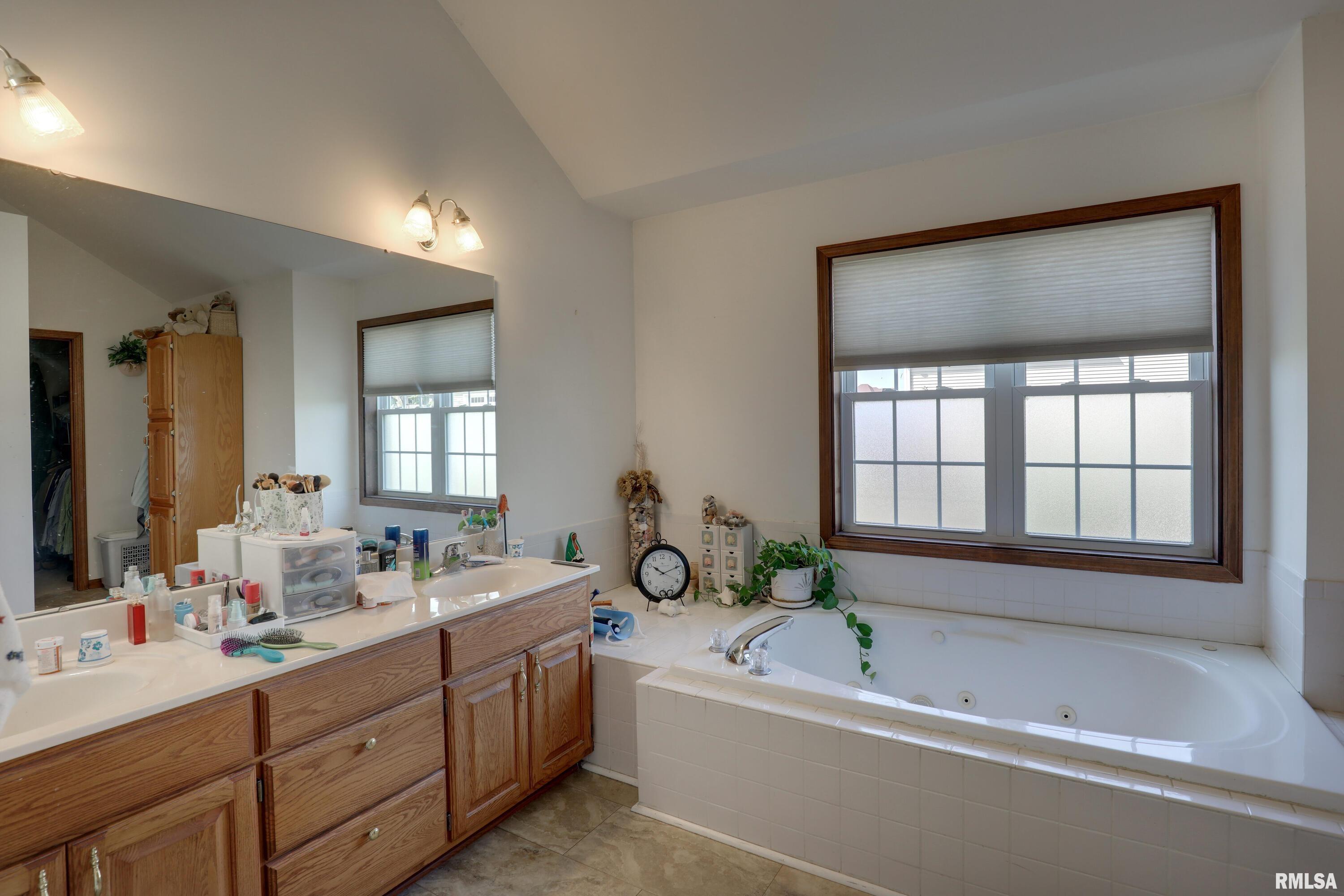 5714 Country Lake Drive North, Quincy, Illinois image 27