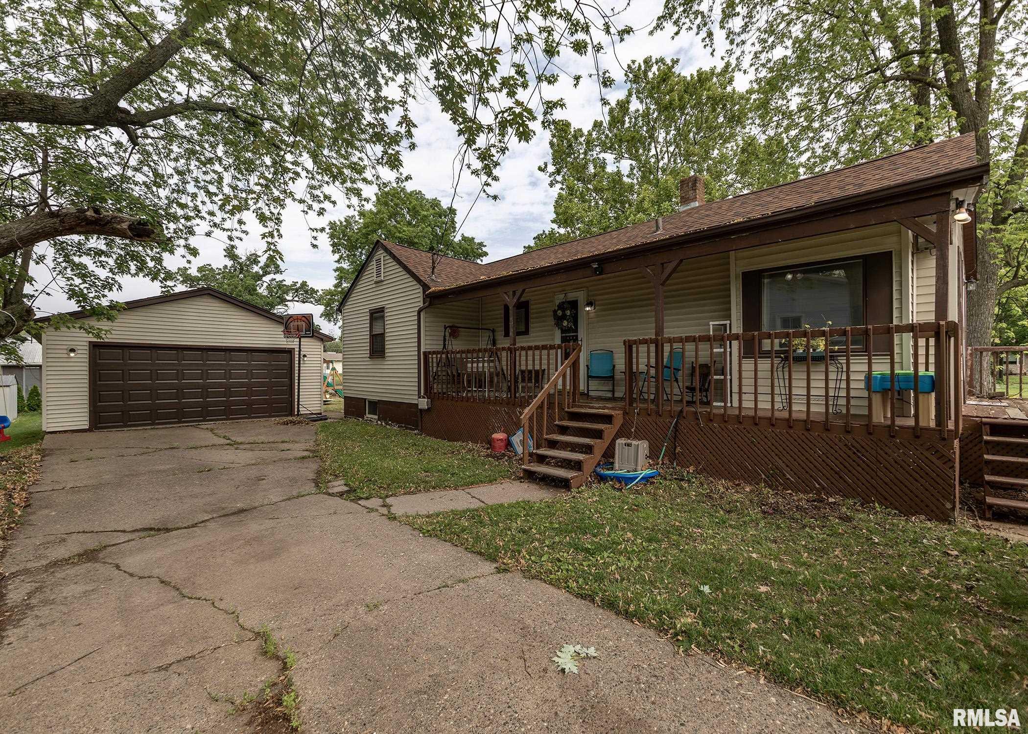 2607 47th Street, Moline, Illinois image 2