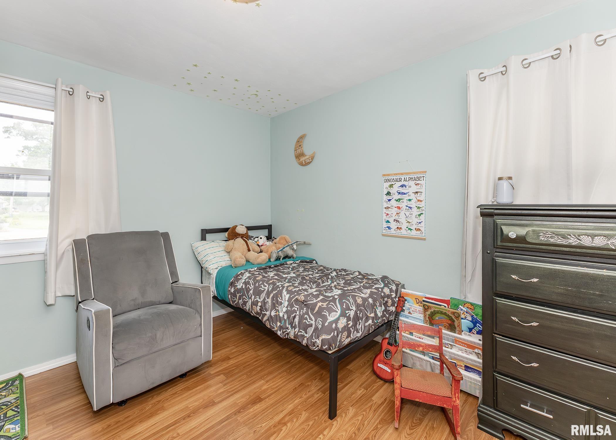 2607 47th Street, Moline, Illinois image 7
