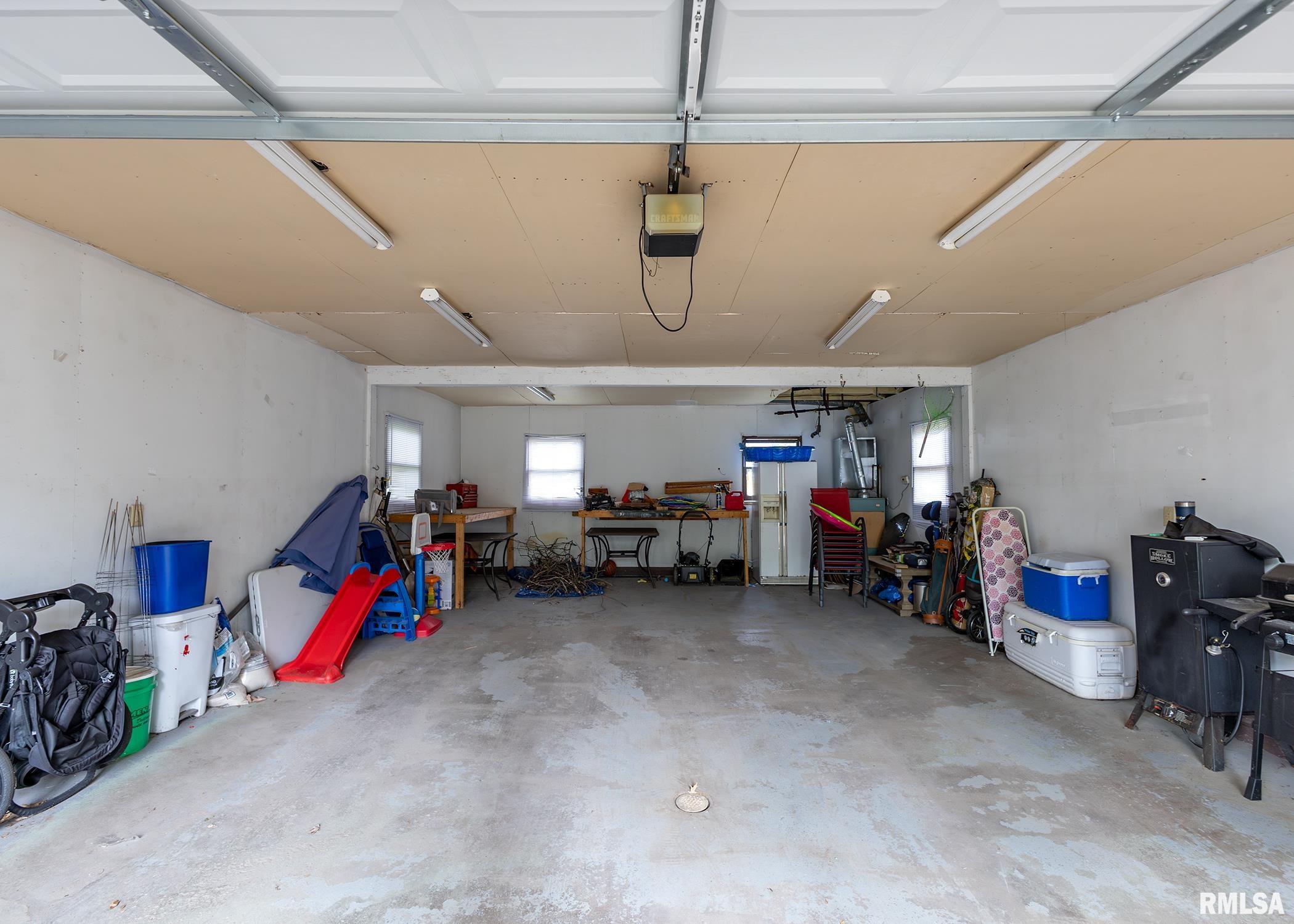 2607 47th Street, Moline, Illinois image 25