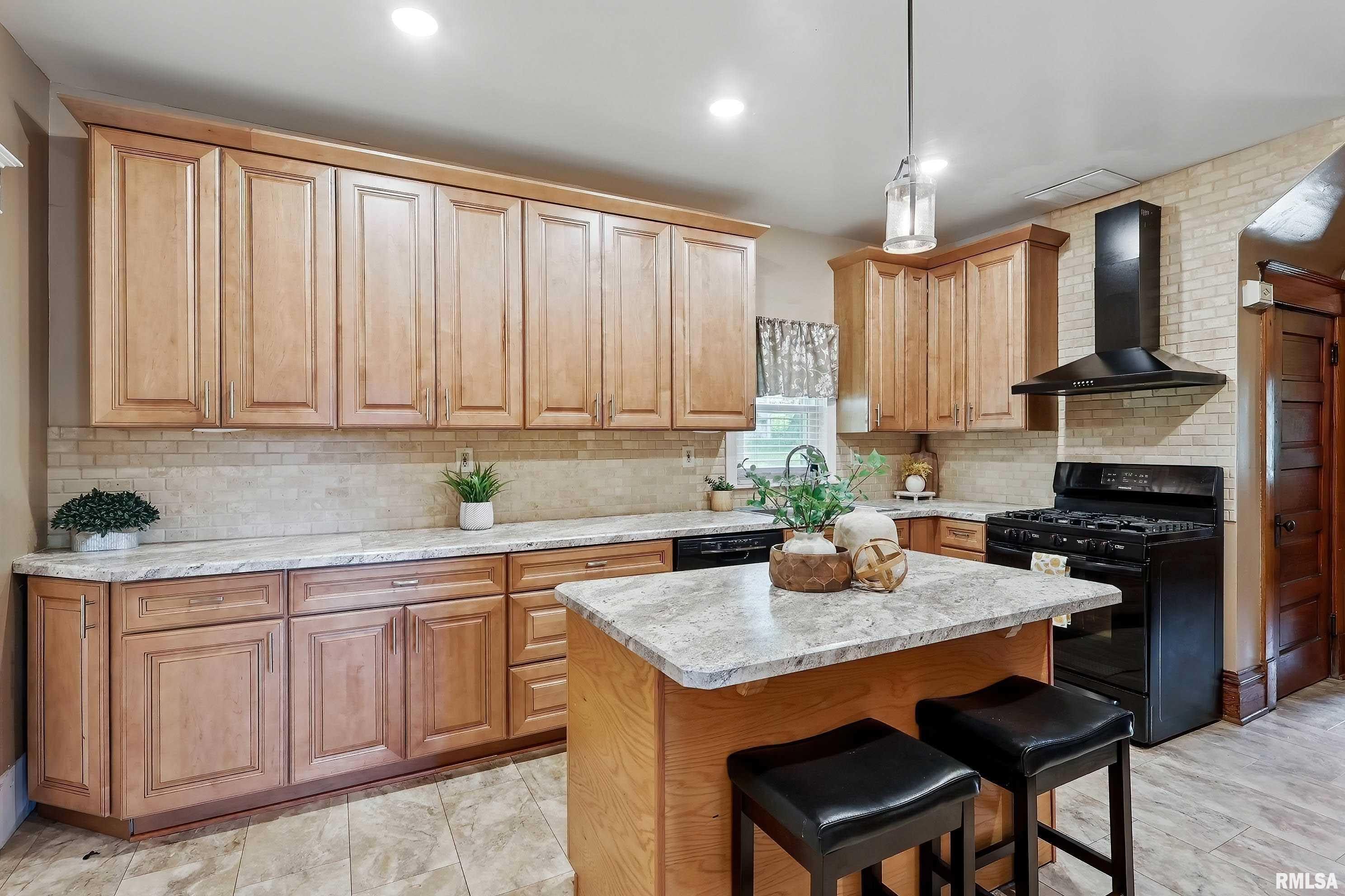 1030 Oneida Avenue, Davenport, Iowa image 17