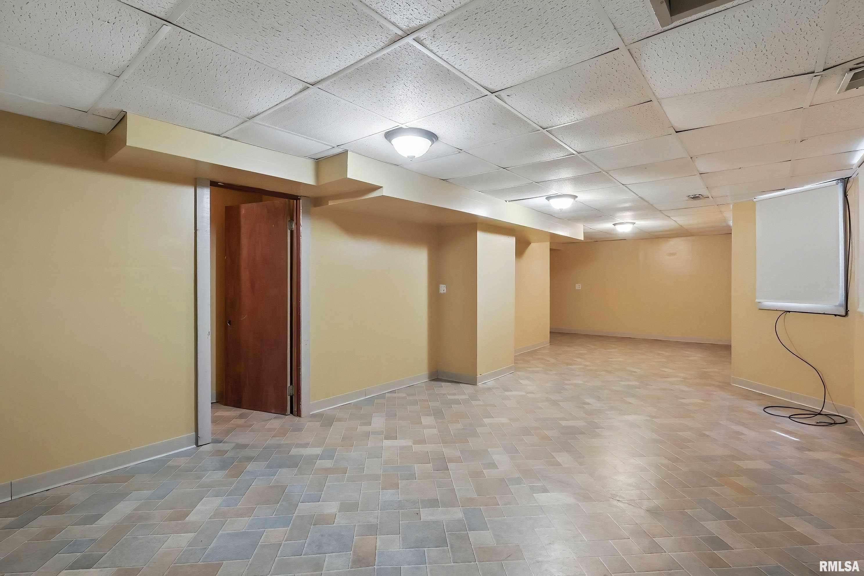 1030 Oneida Avenue, Davenport, Iowa image 37