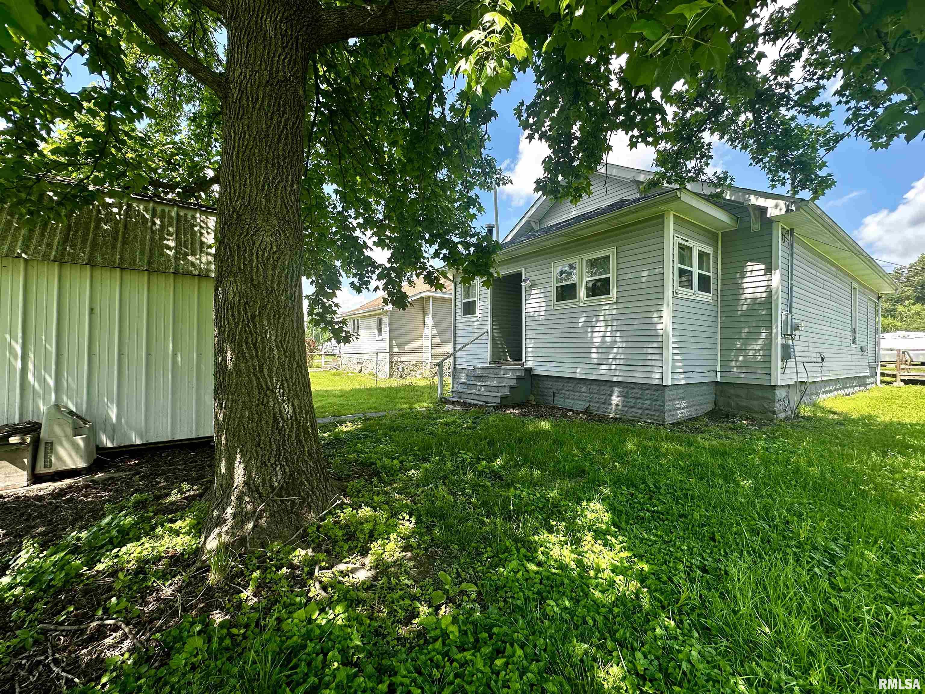 2213 Locust Street, Eldorado, Illinois image 21