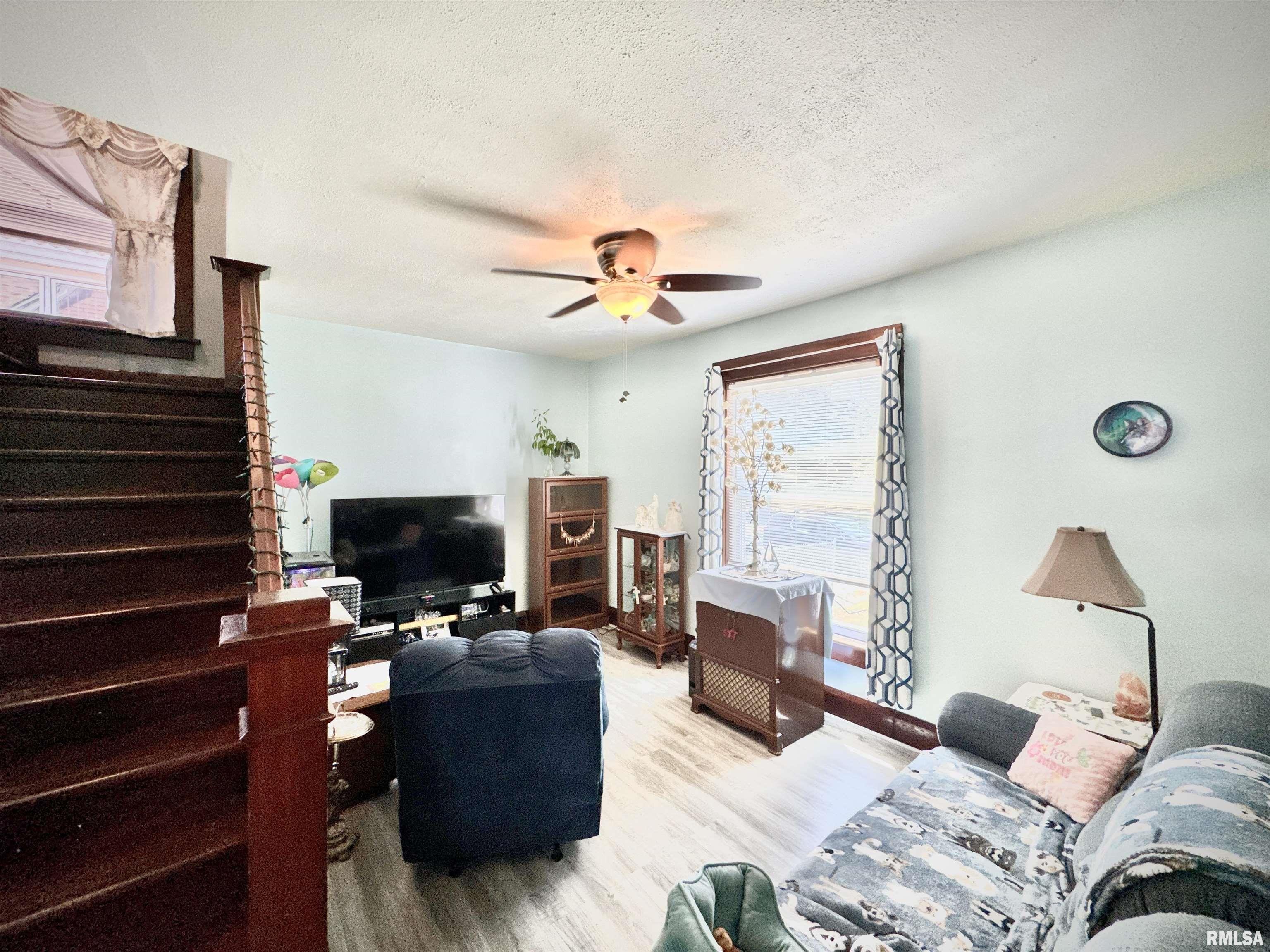 1023 S Elsie Avenue, Davenport, Iowa image 3