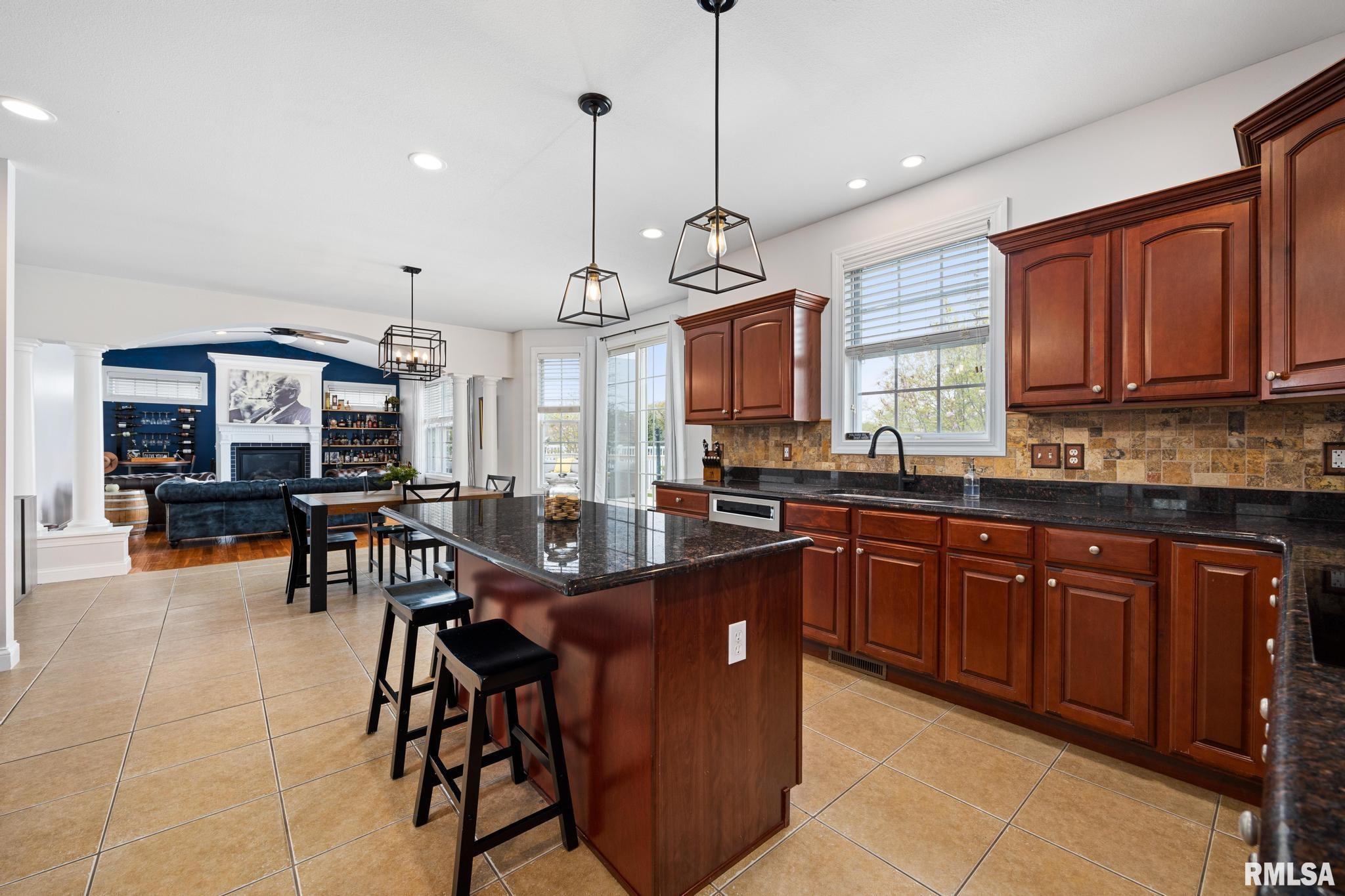 1237 Winterberry Avenue, Germantown Hills, Illinois image 13