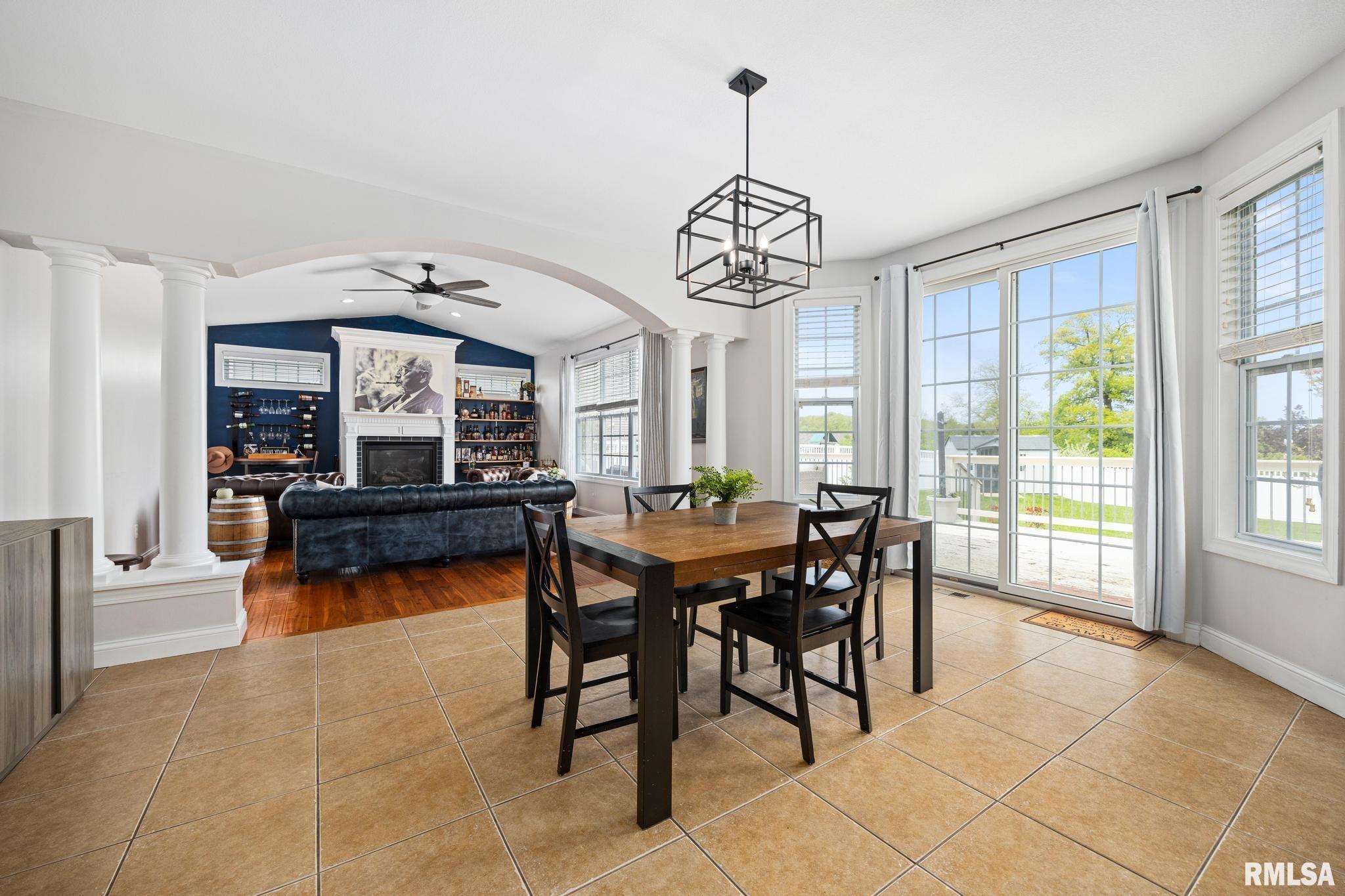 1237 Winterberry Avenue, Germantown Hills, Illinois image 17