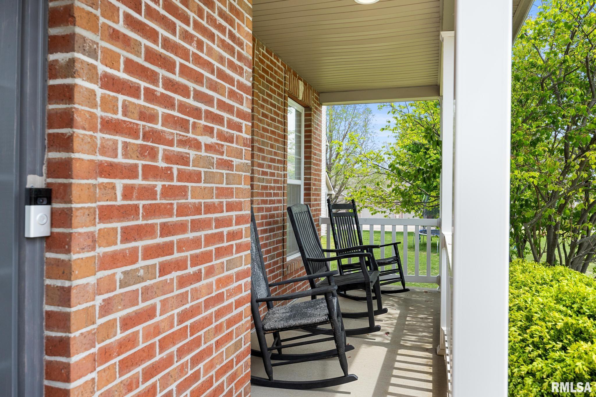 1237 Winterberry Avenue, Germantown Hills, Illinois image 4