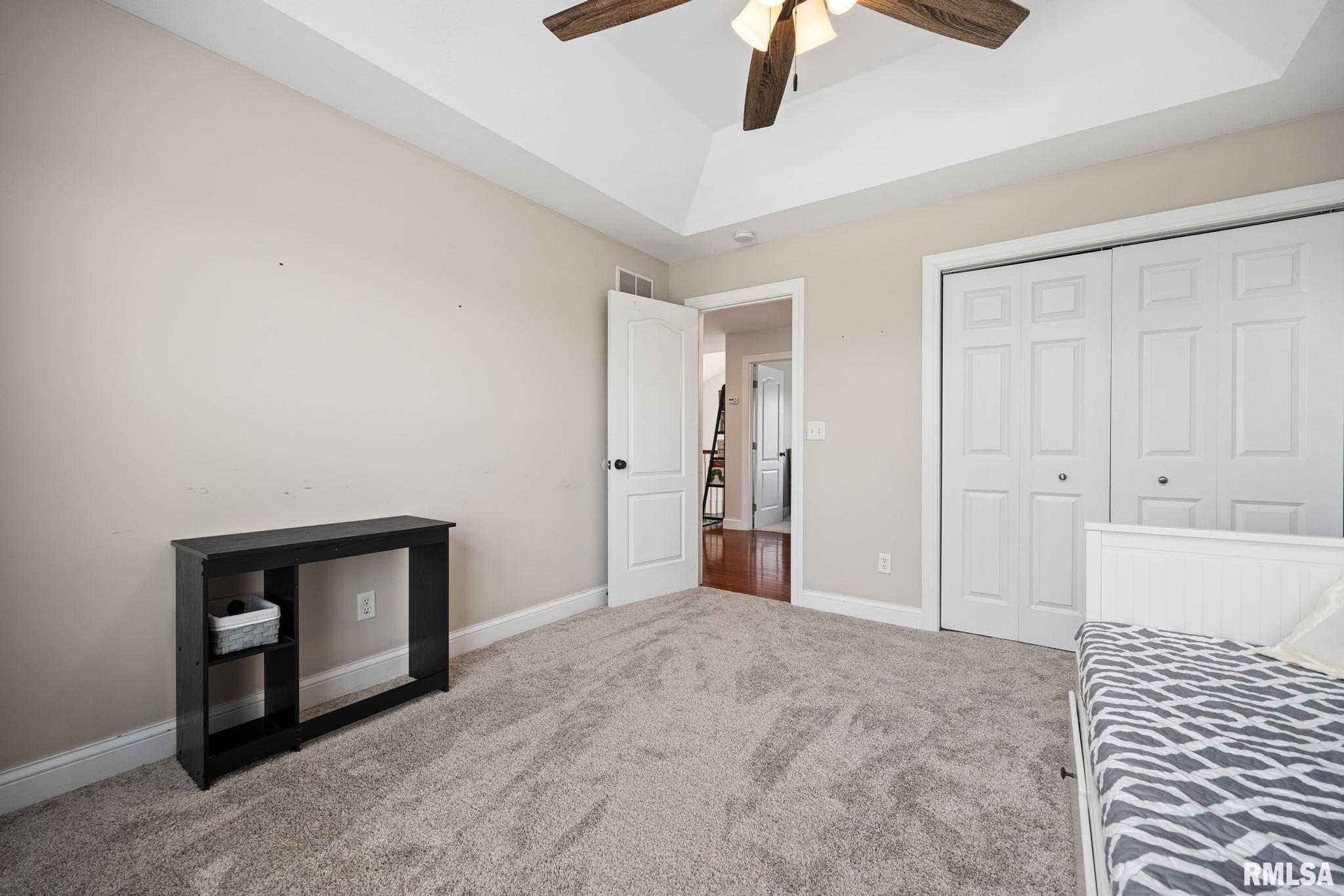 1237 Winterberry Avenue, Germantown Hills, Illinois image 29