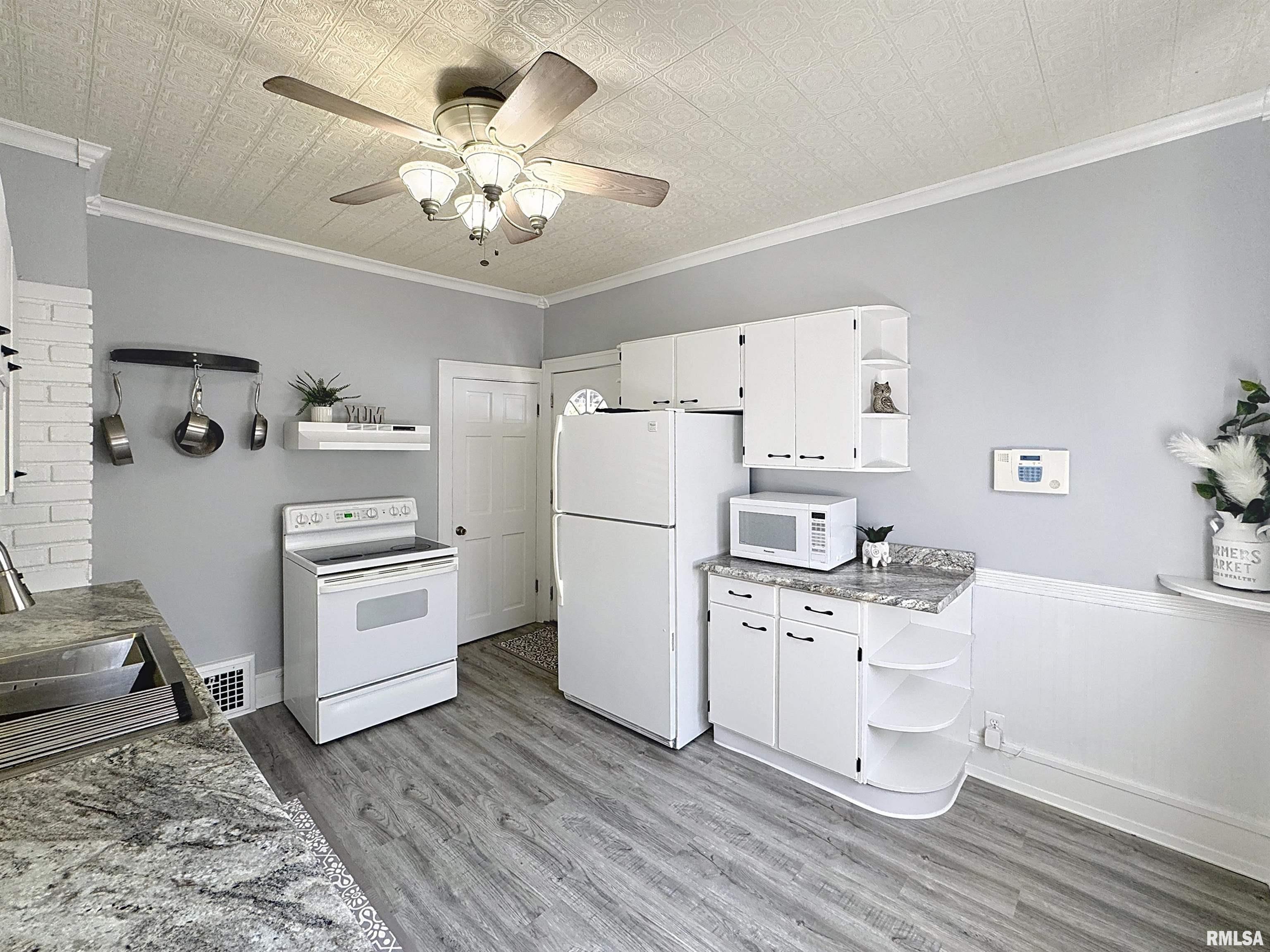 1817 13th Street, Rock Island, Illinois image 14