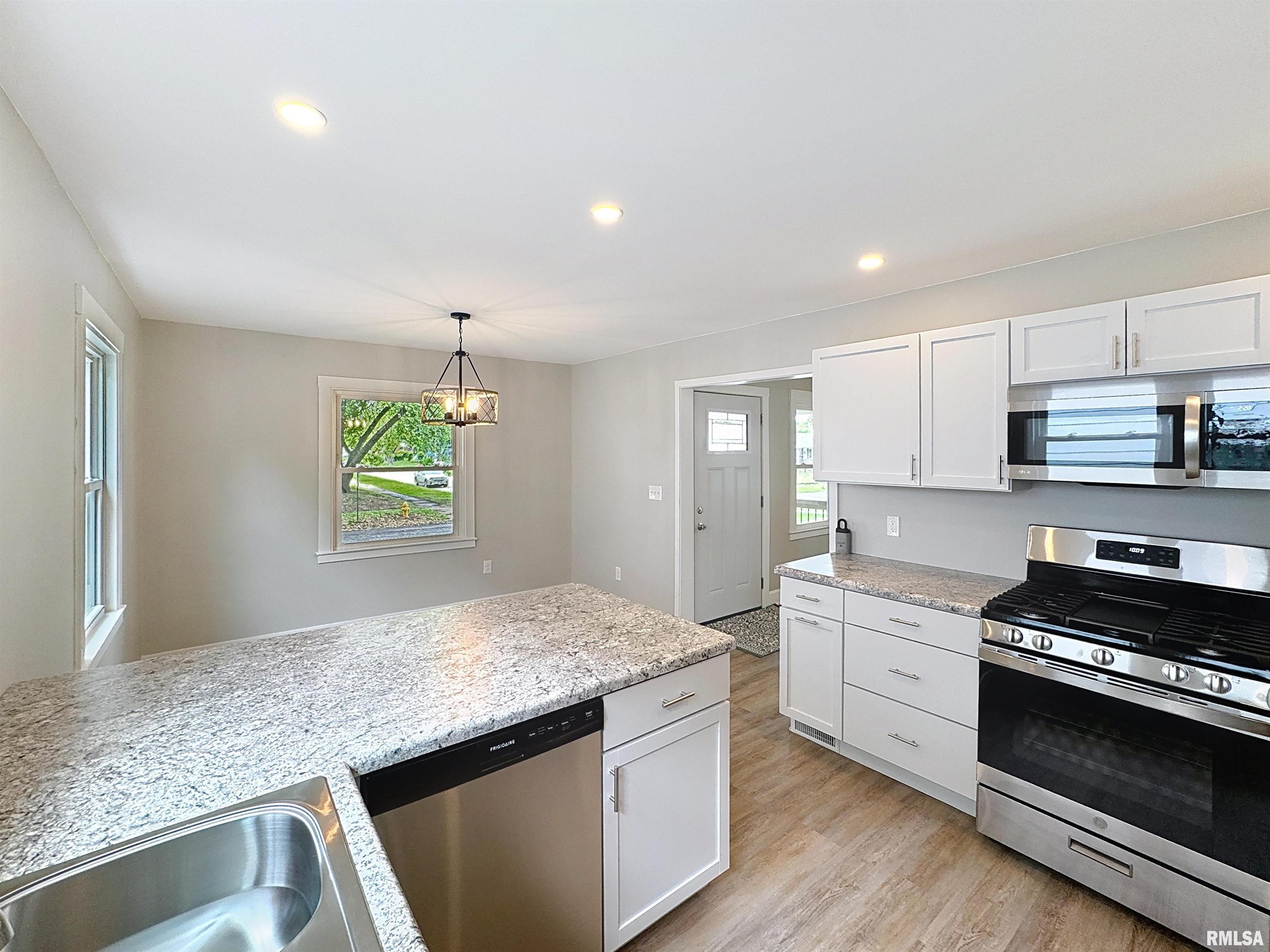 1501 43rd Street, Rock Island, Illinois image 9