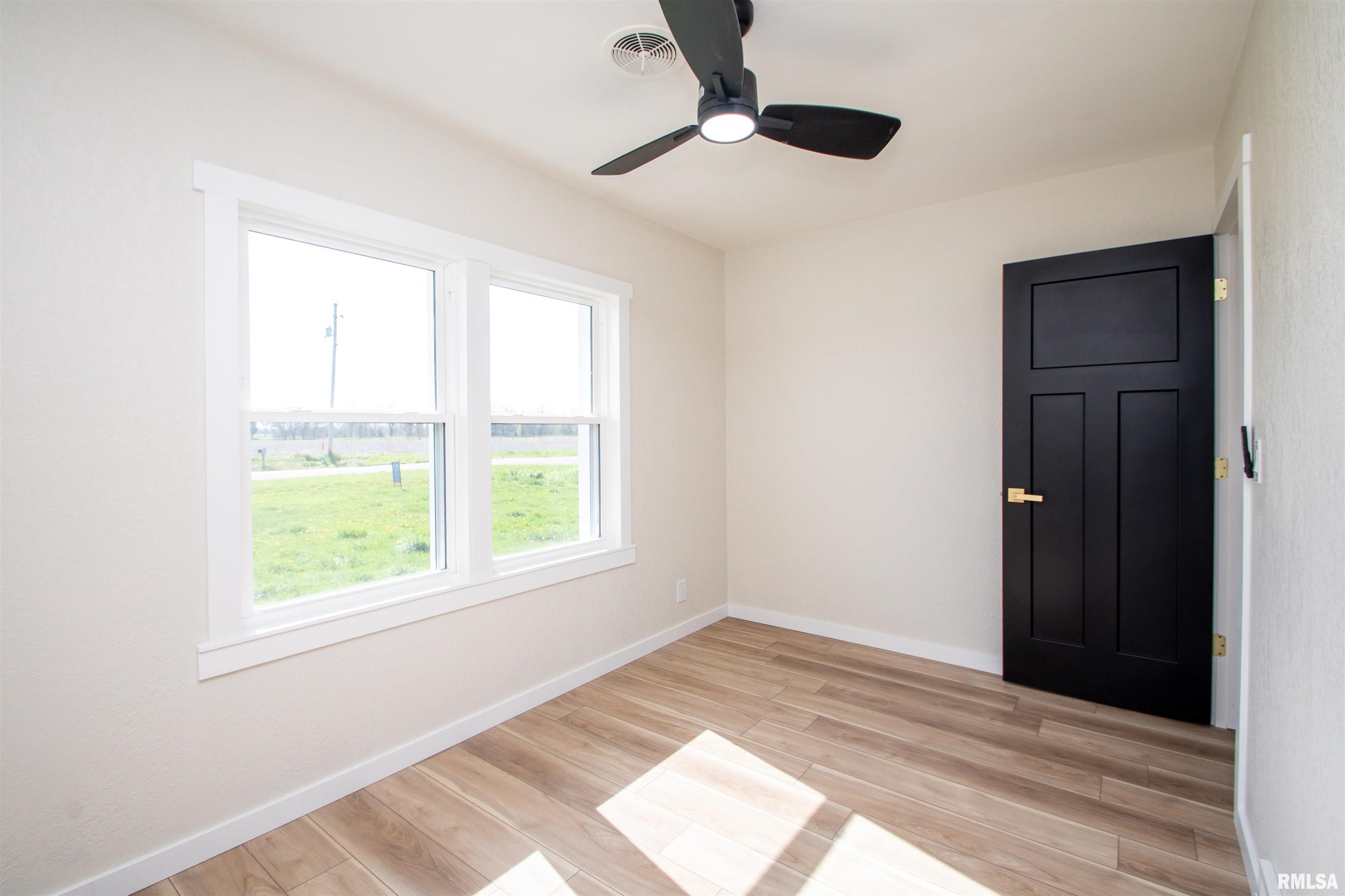 5621 S Martin Weber Road, Glasford, Illinois image 23