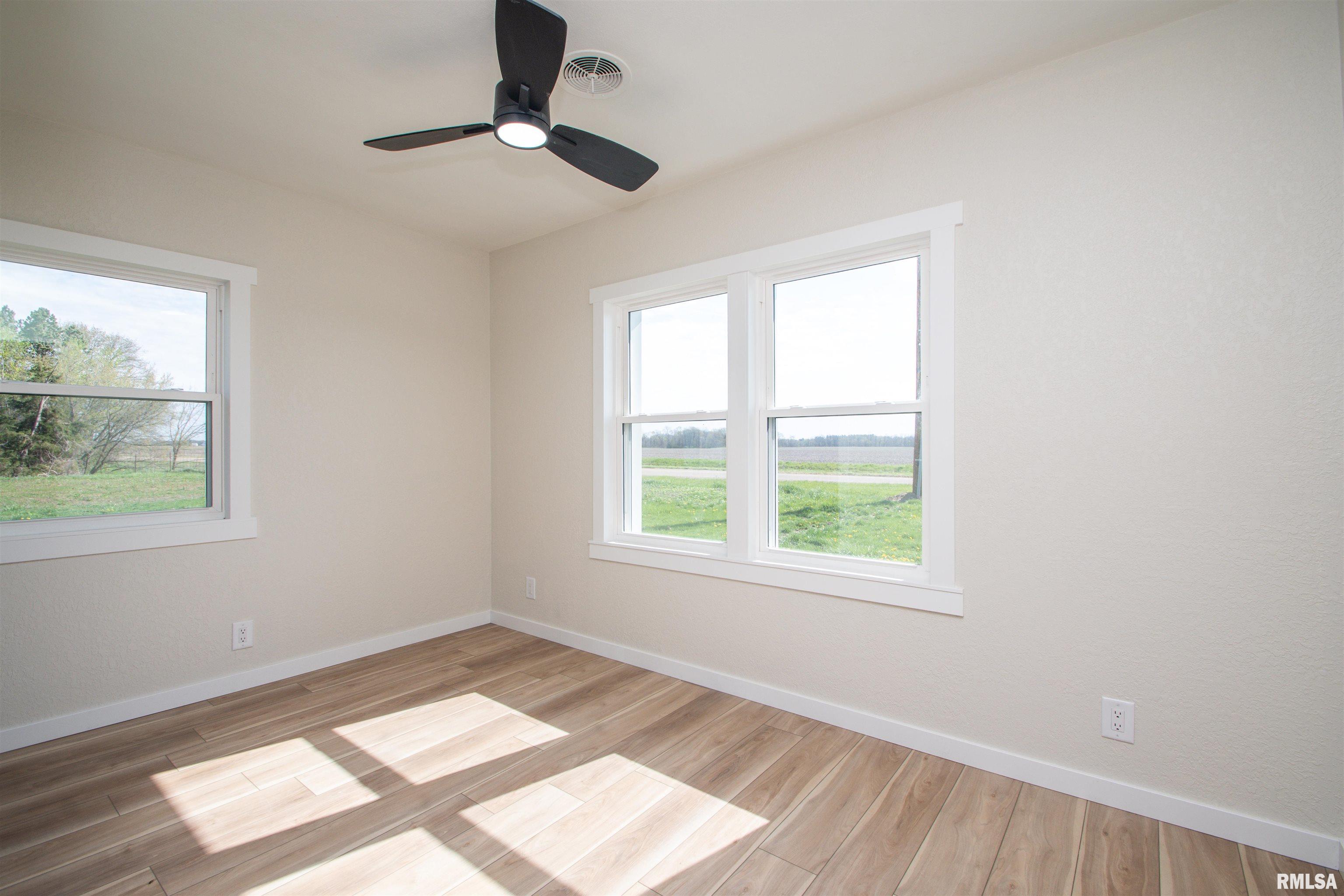 5621 S Martin Weber Road, Glasford, Illinois image 20