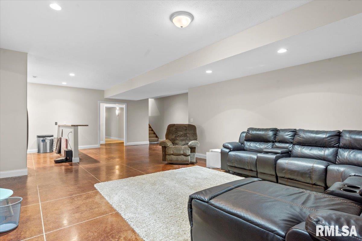 2228 W Laurel Street, Springfield, Illinois image 33