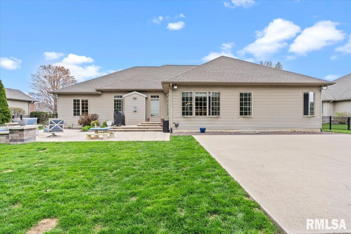 2228 W Laurel Street, Springfield, Illinois image 46