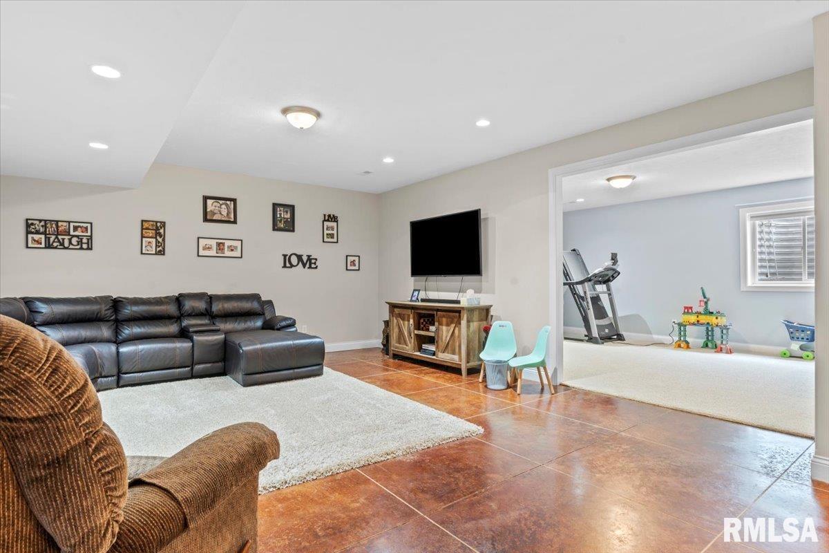 2228 W Laurel Street, Springfield, Illinois image 32