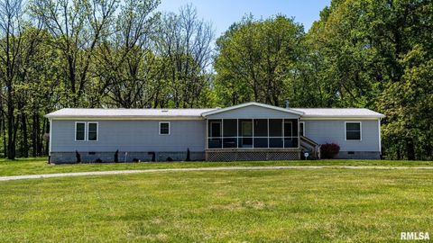Homes For Sale - 305 Pointer Lane<br/> Jackson County, Carbondale, IL 62901