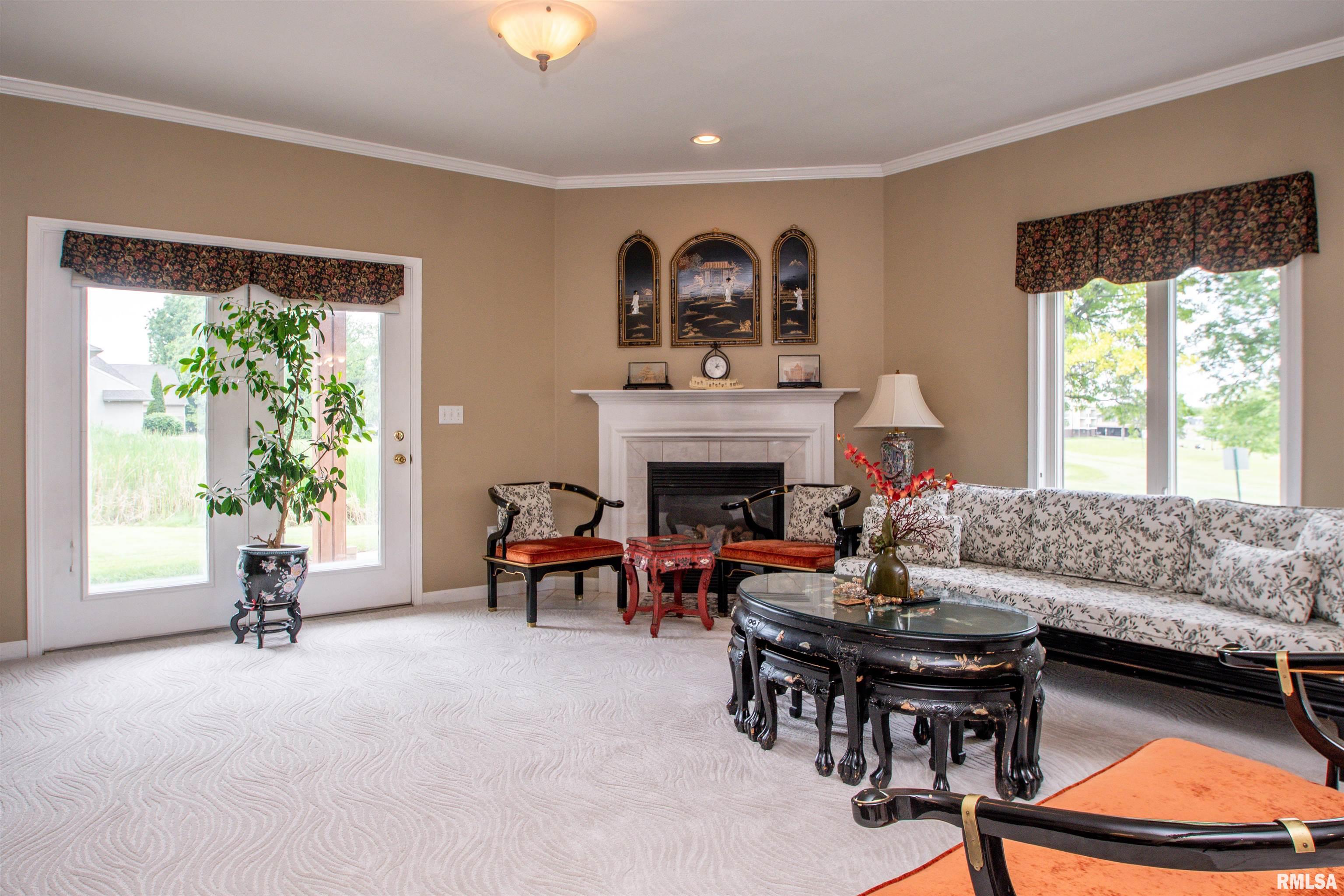 7325 N Villa Lake Drive #2, Peoria, Illinois image 5