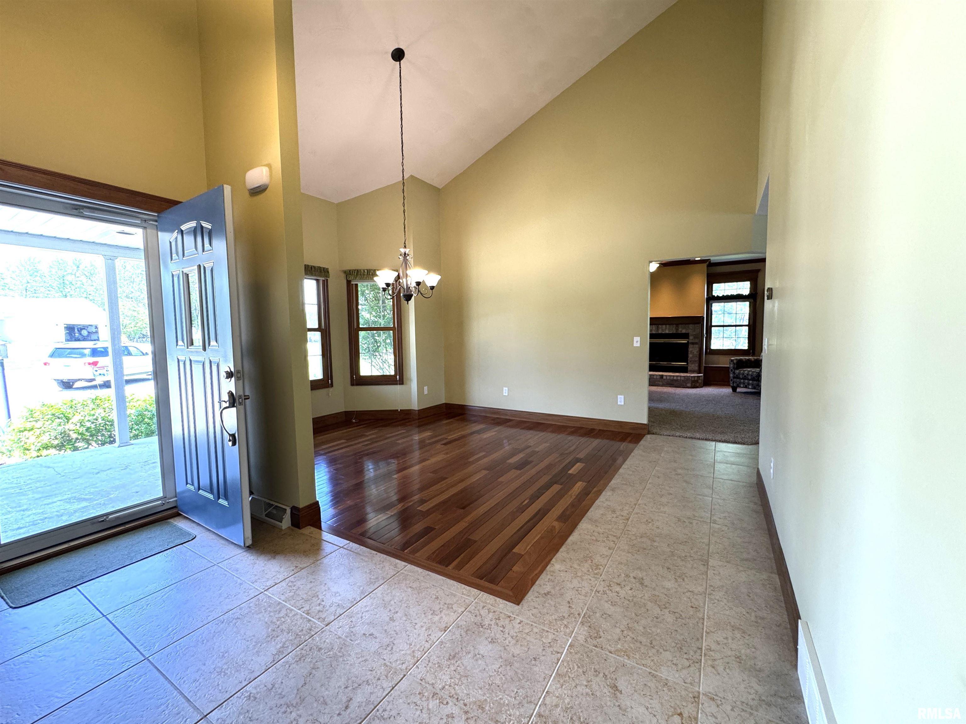 14 Abbey Court, Chatham, Illinois image 7