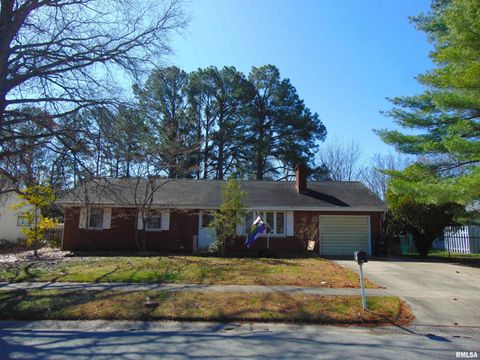 Homes For Sale - 1713 W Sunset Street<br/> Jackson County, Carbondale, IL 62901