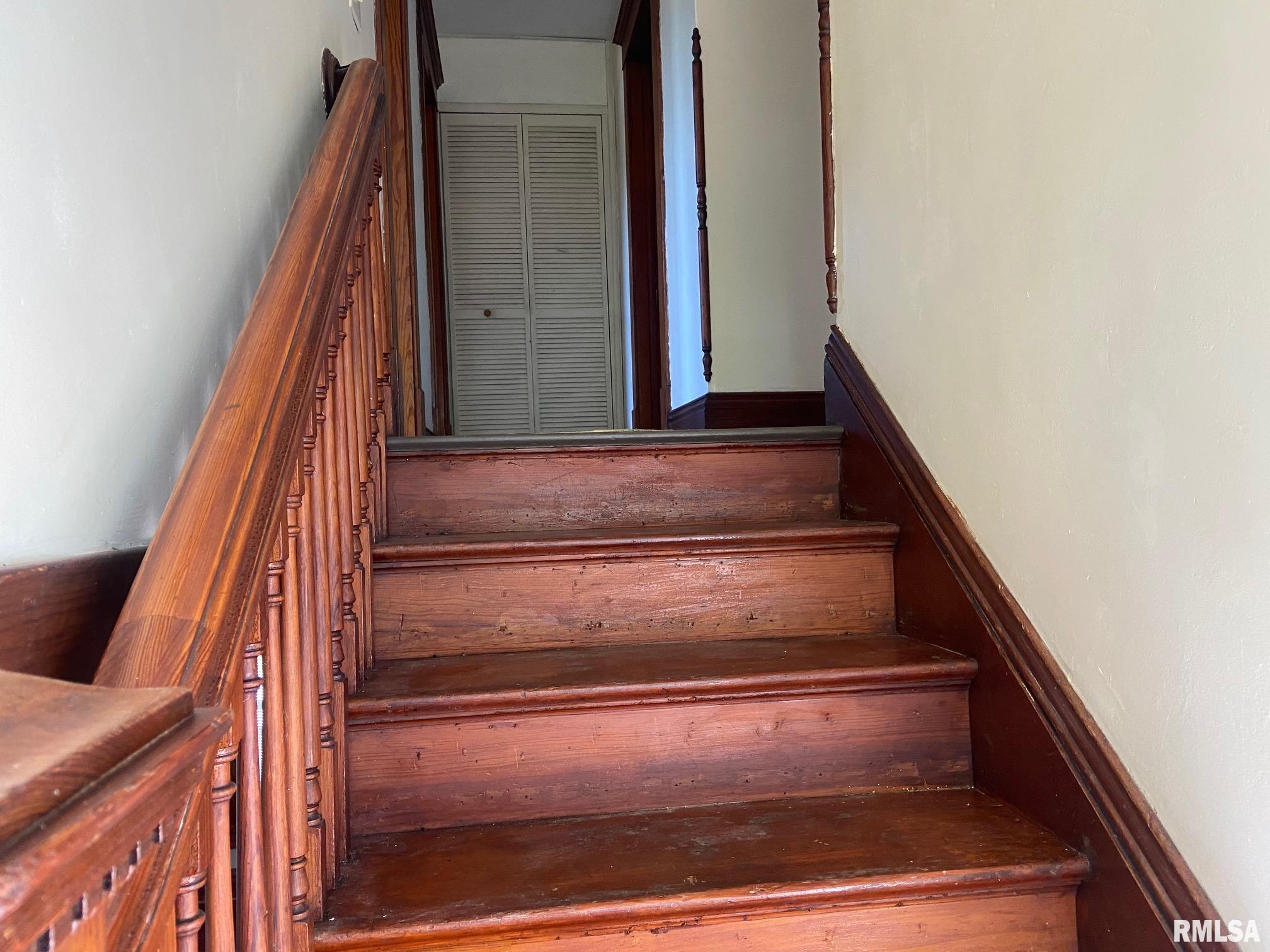 703 E Park Street, Taylorville, Illinois image 12