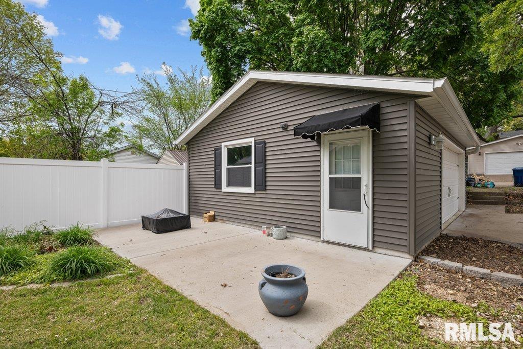 836 Grant Street, Bettendorf, Iowa image 20