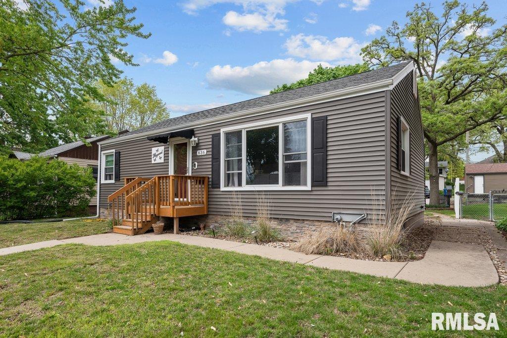 836 Grant Street, Bettendorf, Iowa image 2