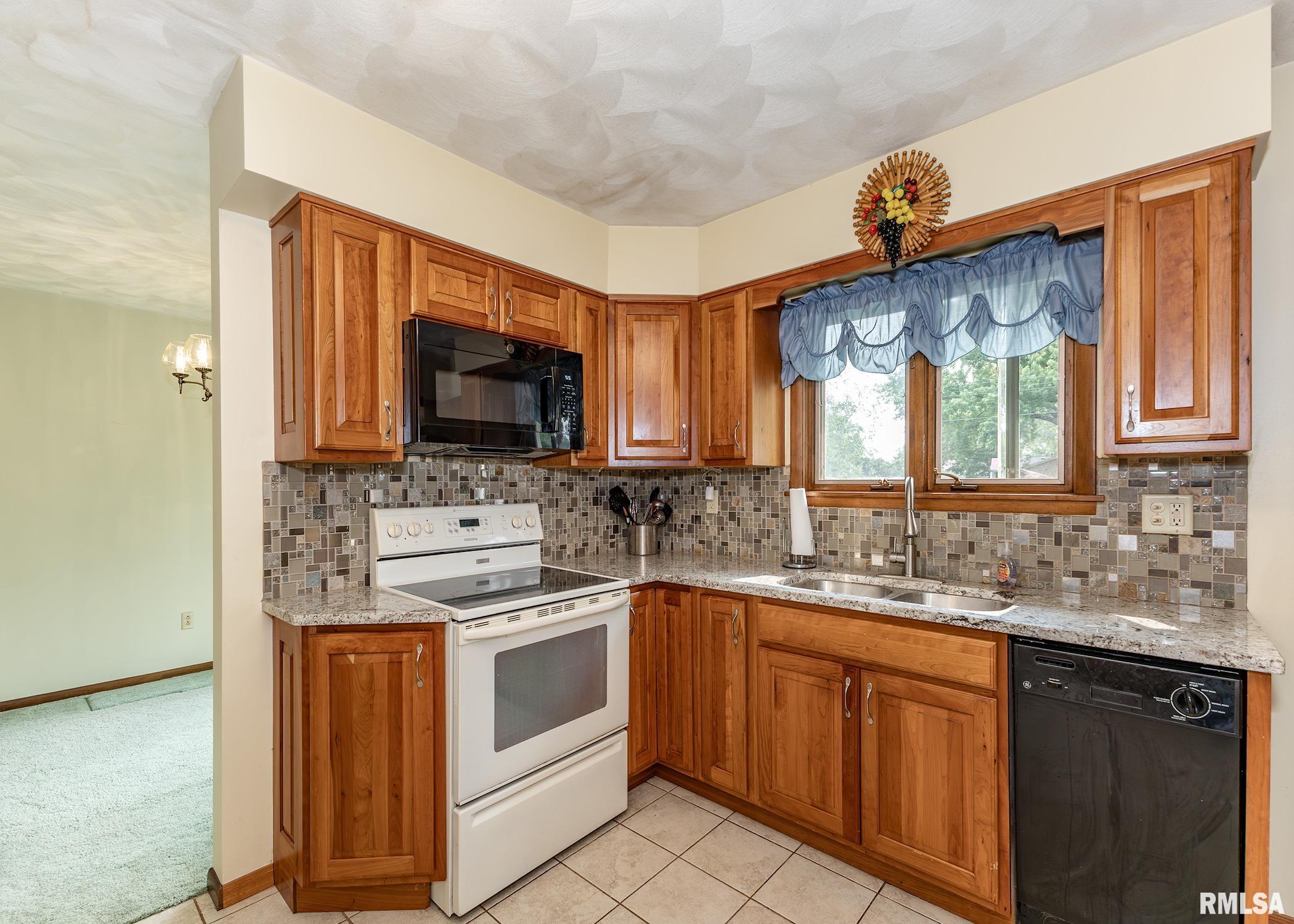 1523 7th Street, Orion, Illinois image 11
