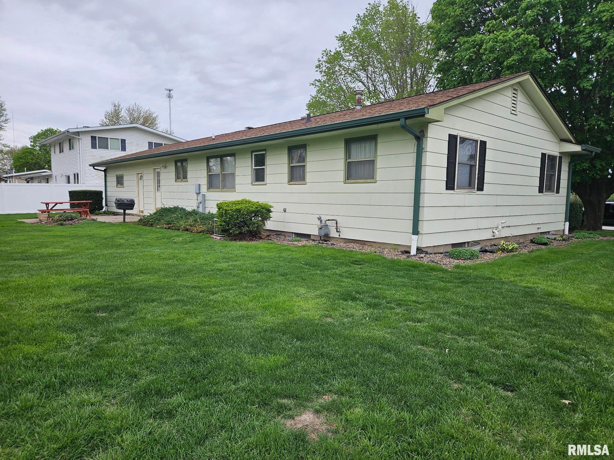 1523 7th Street, Orion, Illinois image 5