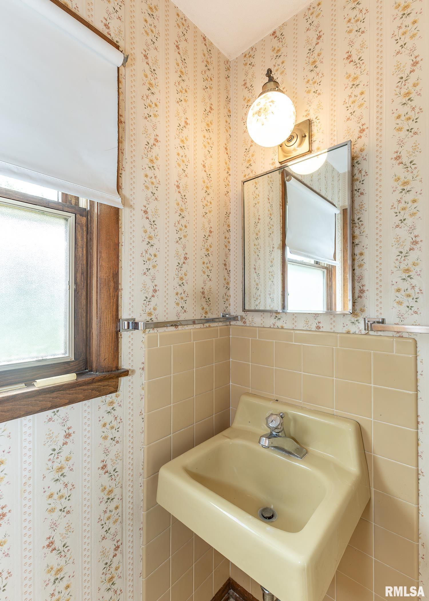 1523 7th Street, Orion, Illinois image 24