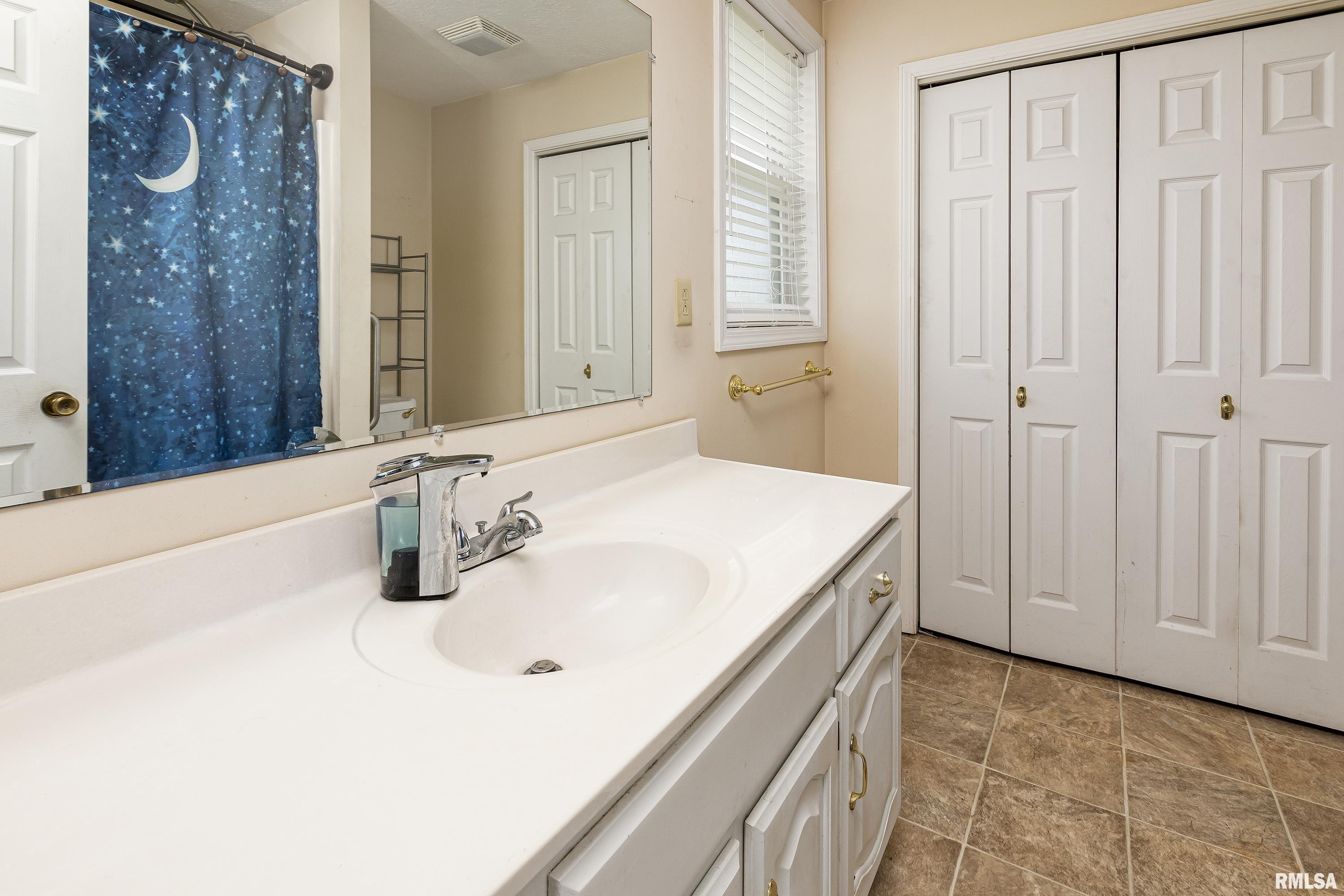 607 N Mclaren Street, Marion, Illinois image 15