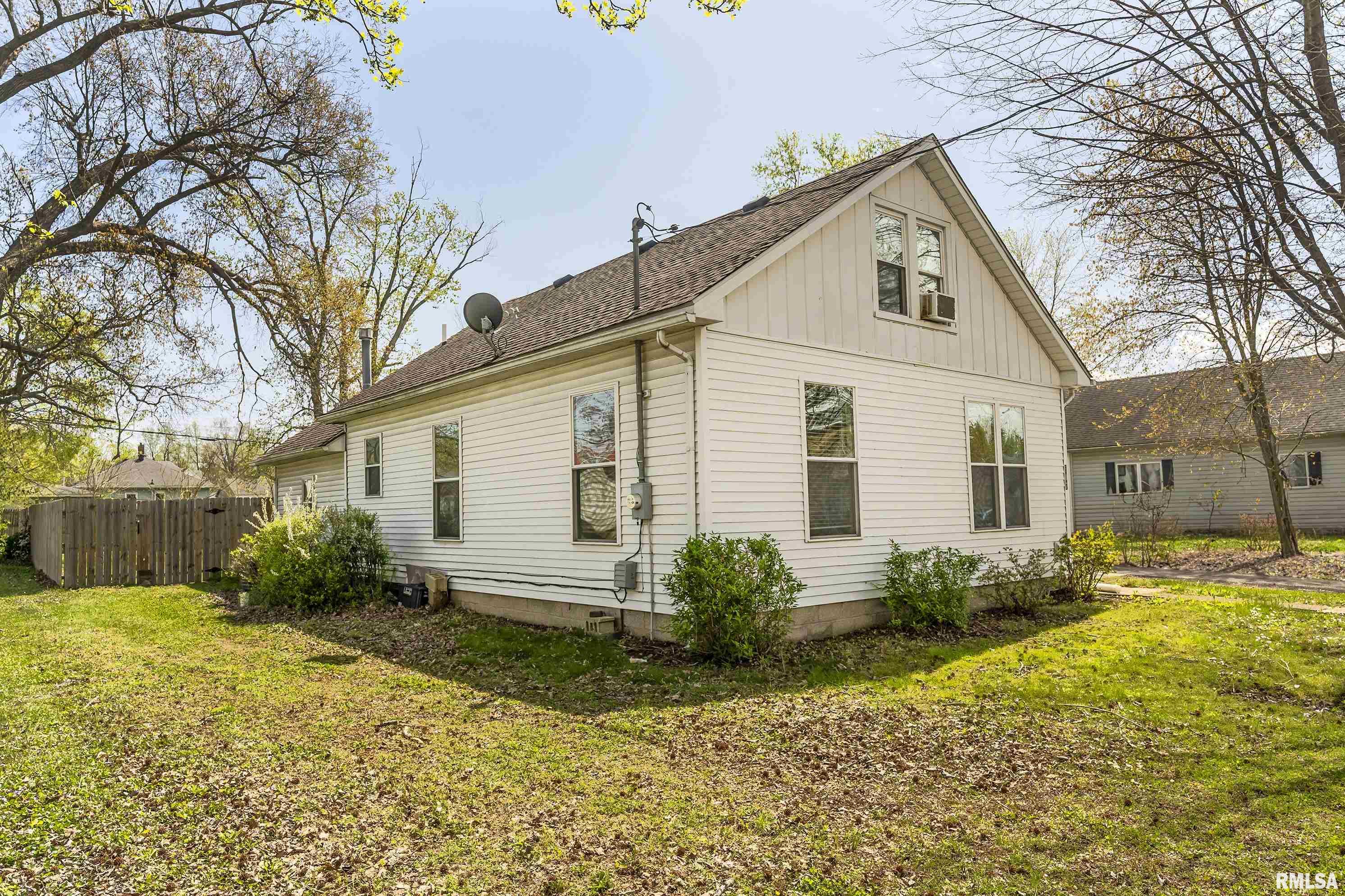607 N Mclaren Street, Marion, Illinois image 2