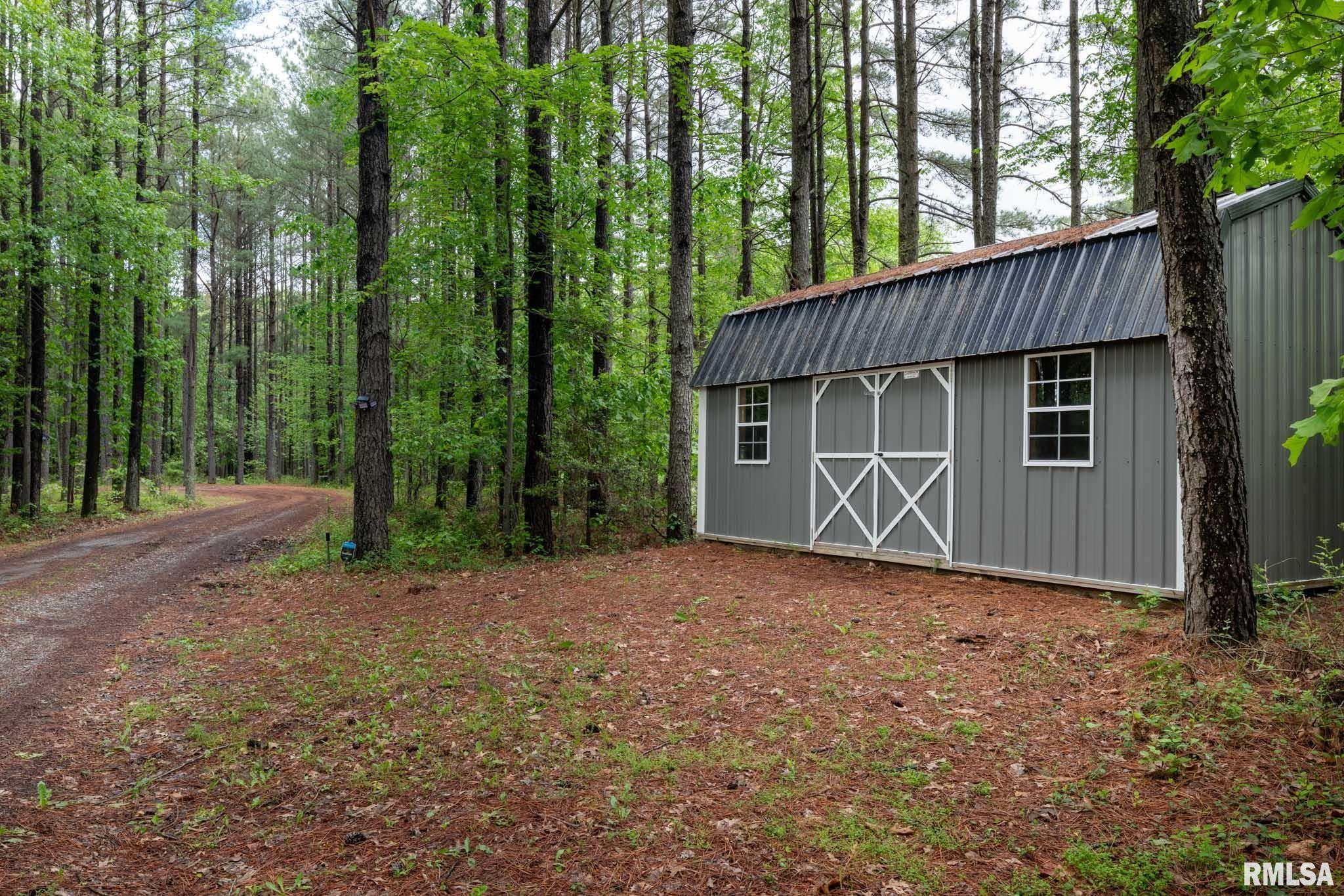 3972 Baptist Camp Road, Carterville, Illinois image 42