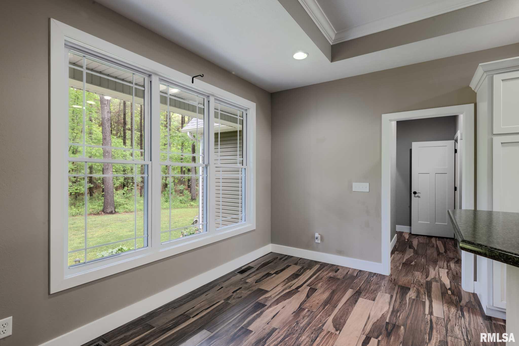 3972 Baptist Camp Road, Carterville, Illinois image 12